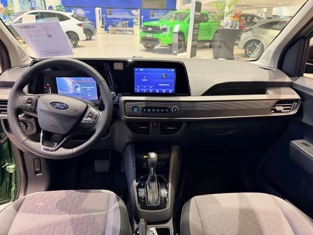 Ford-Tourneo Courier-image-9