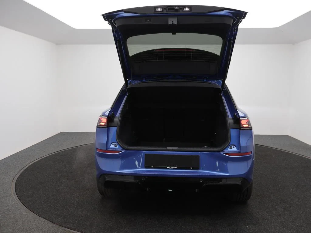 Volkswagen-T-Roc-image-14