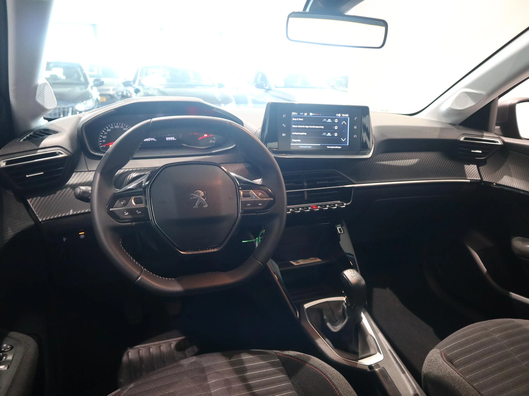 Peugeot-208-image-8