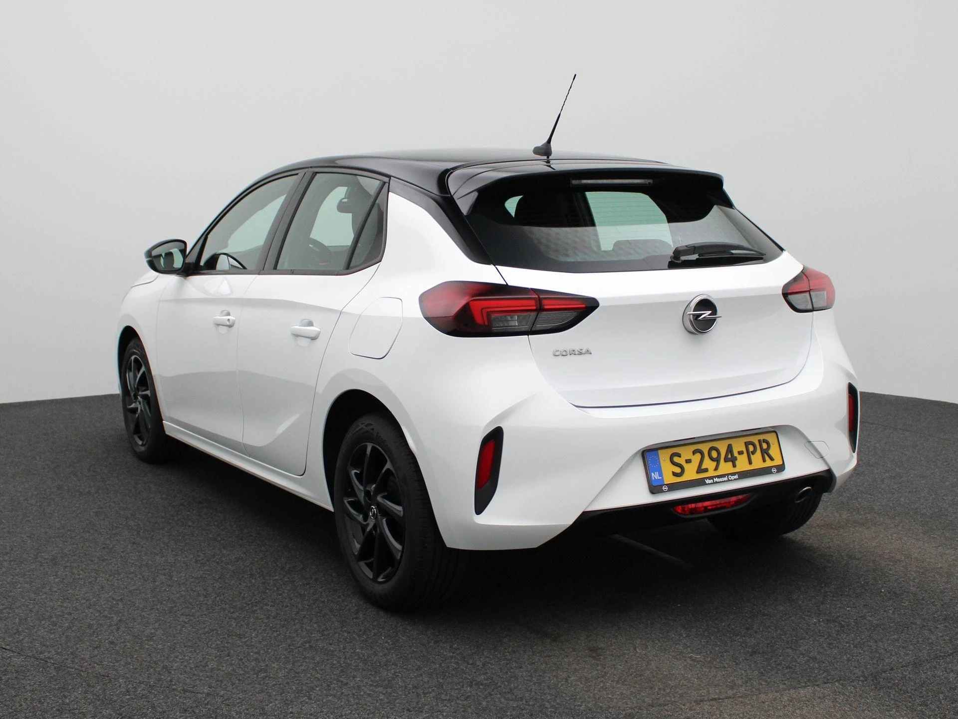 Opel-Corsa-image-1