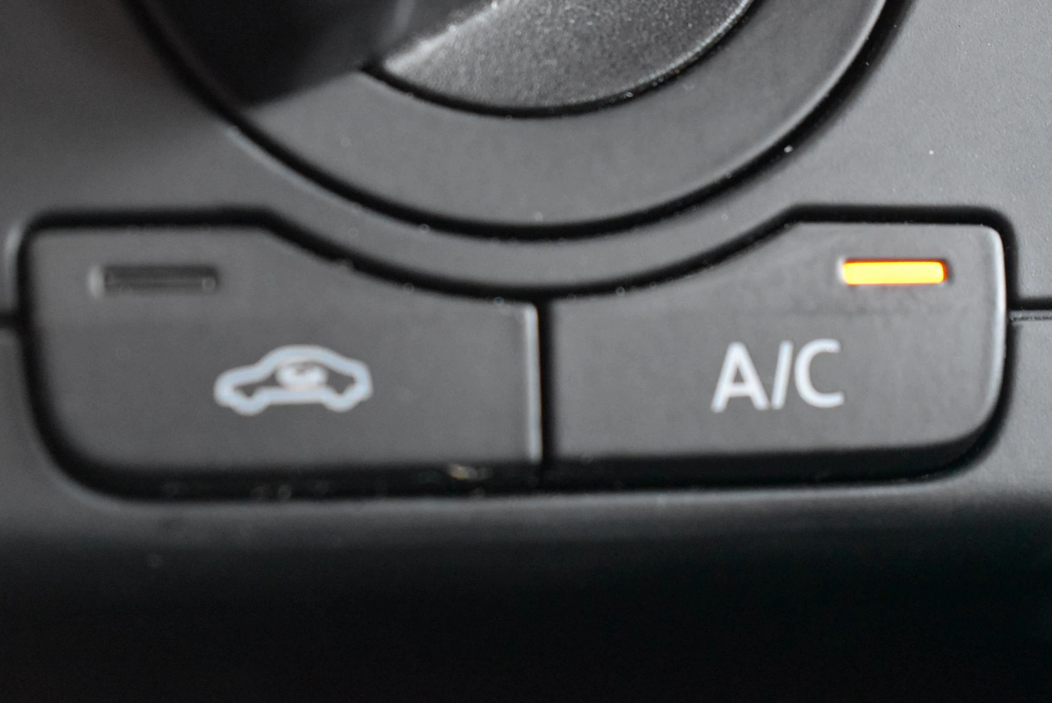 Volkswagen-Polo-image-28
