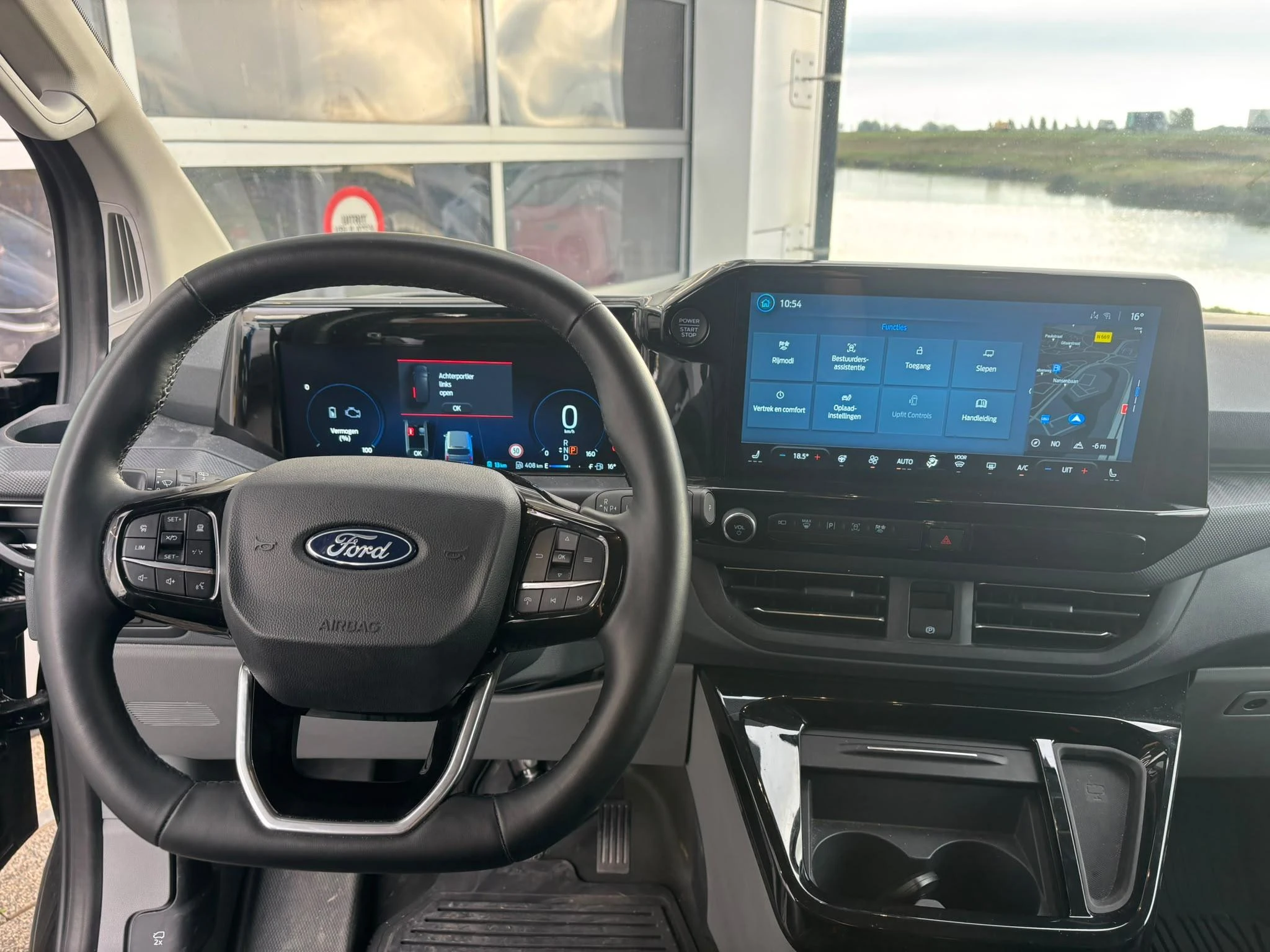 Ford-Transit Custom-image-9
