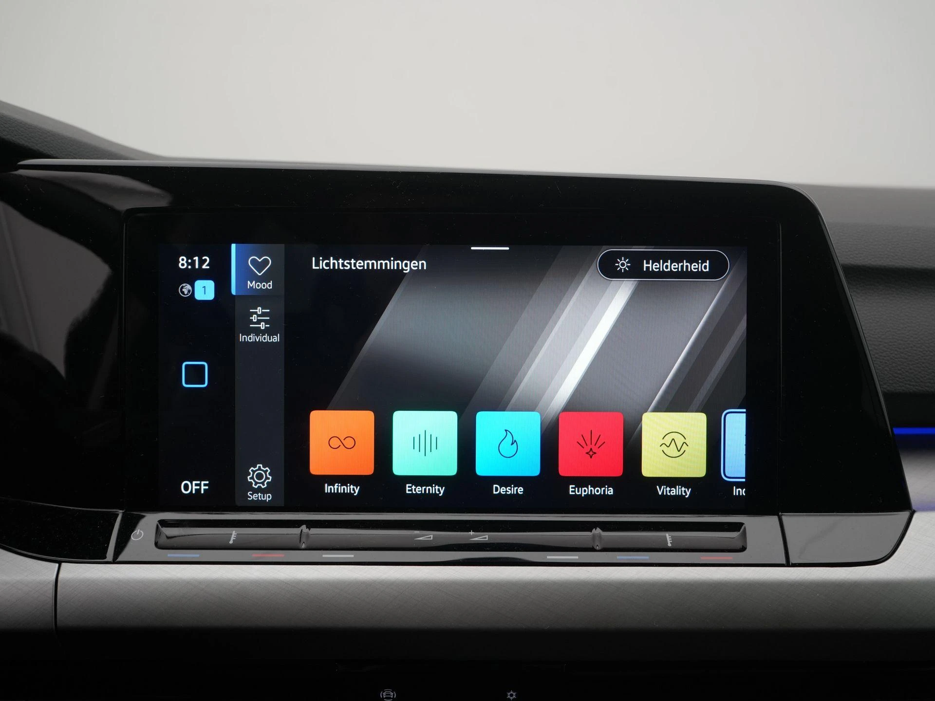 Volkswagen-Golf-image-18