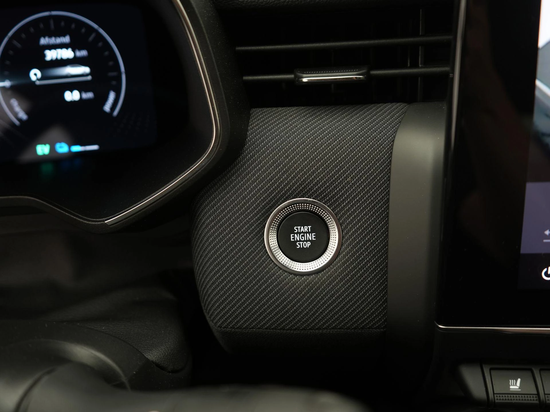 Renault-Clio-image-28
