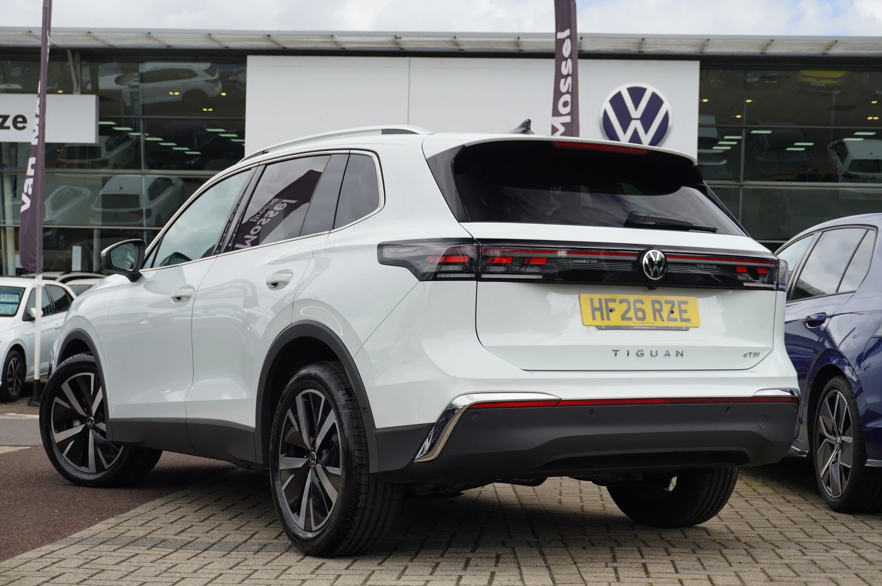 Volkswagen-Tiguan-image-2