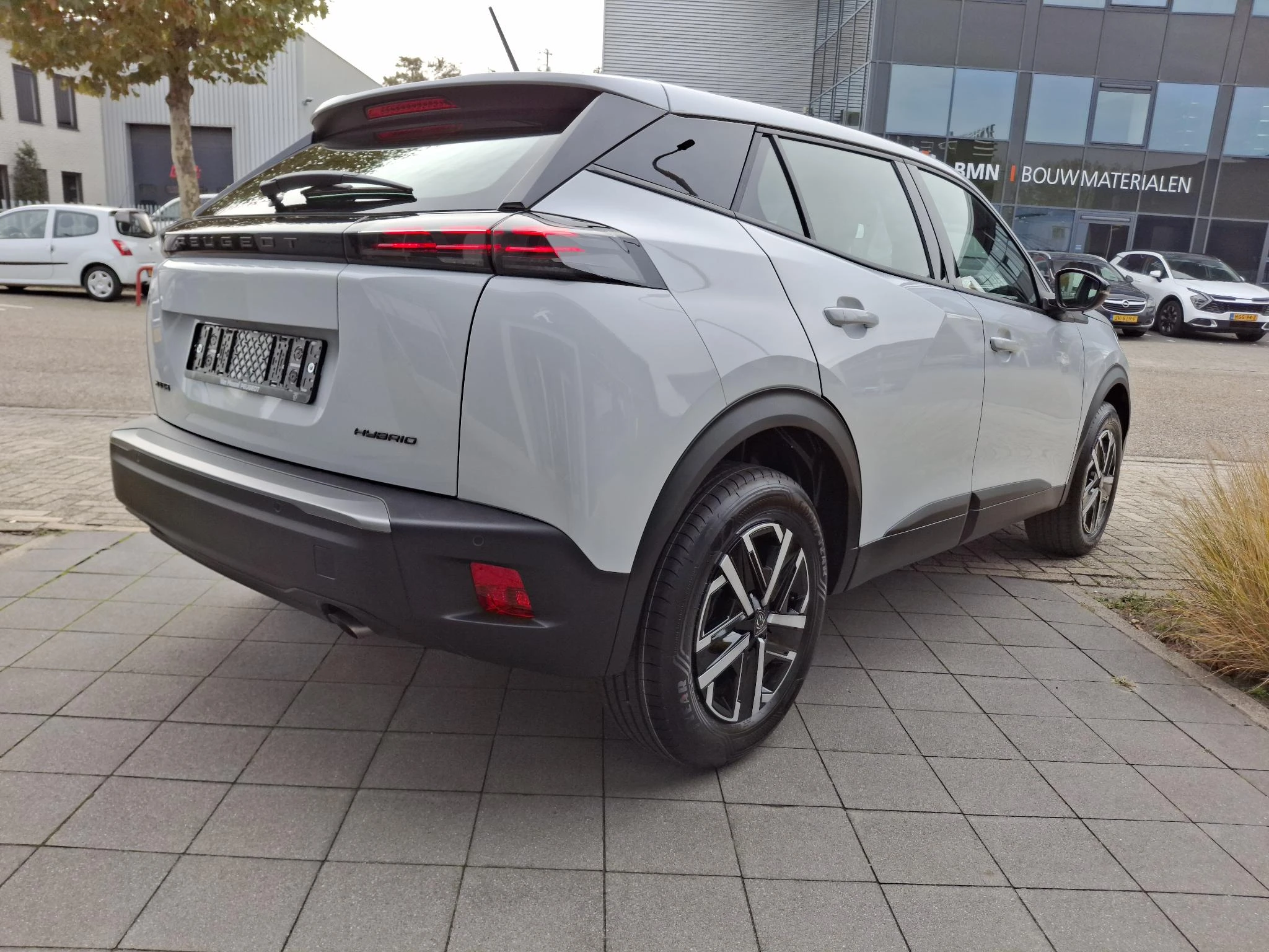 Peugeot-2008-image-7