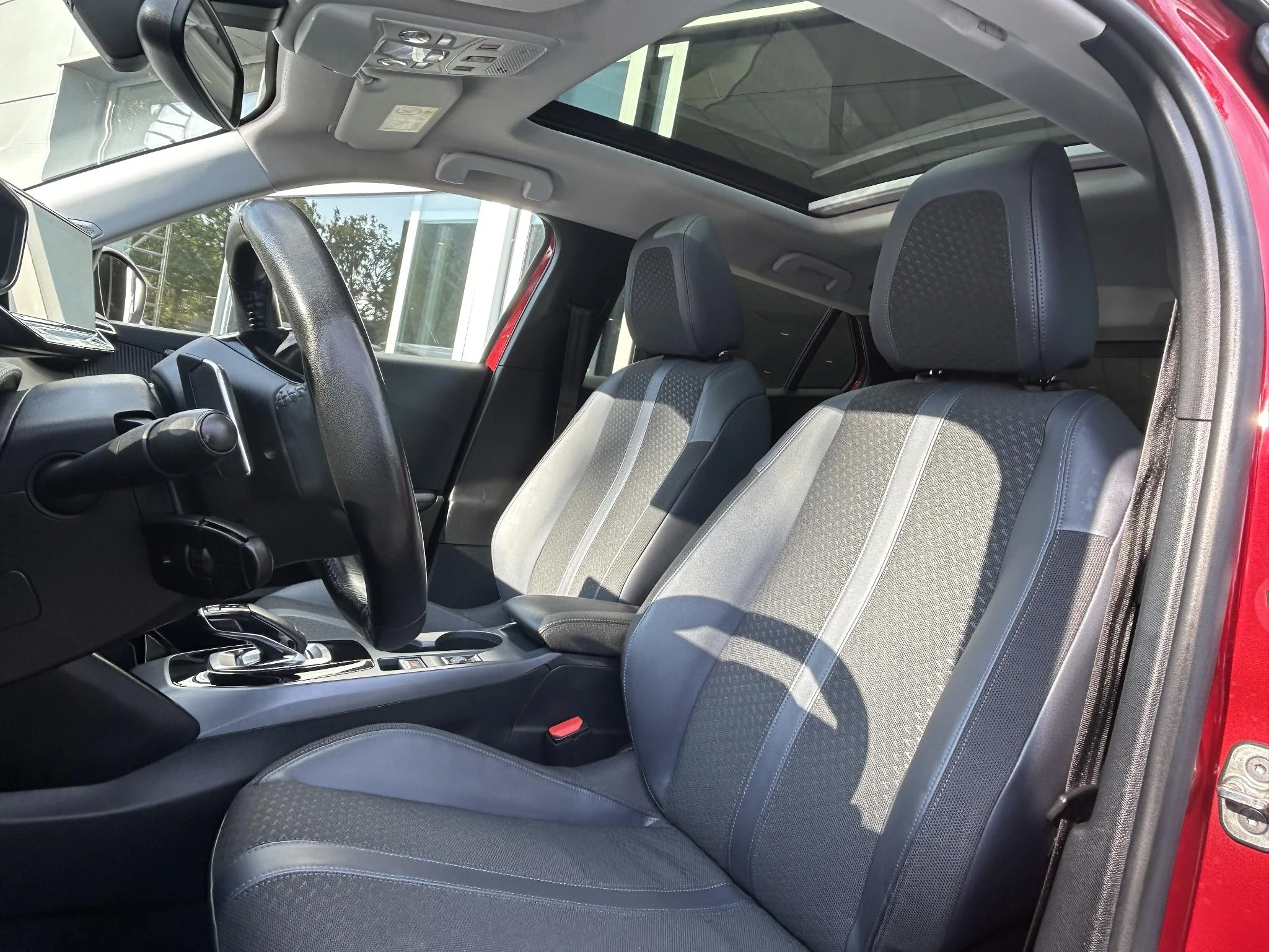 Peugeot-2008-image-10