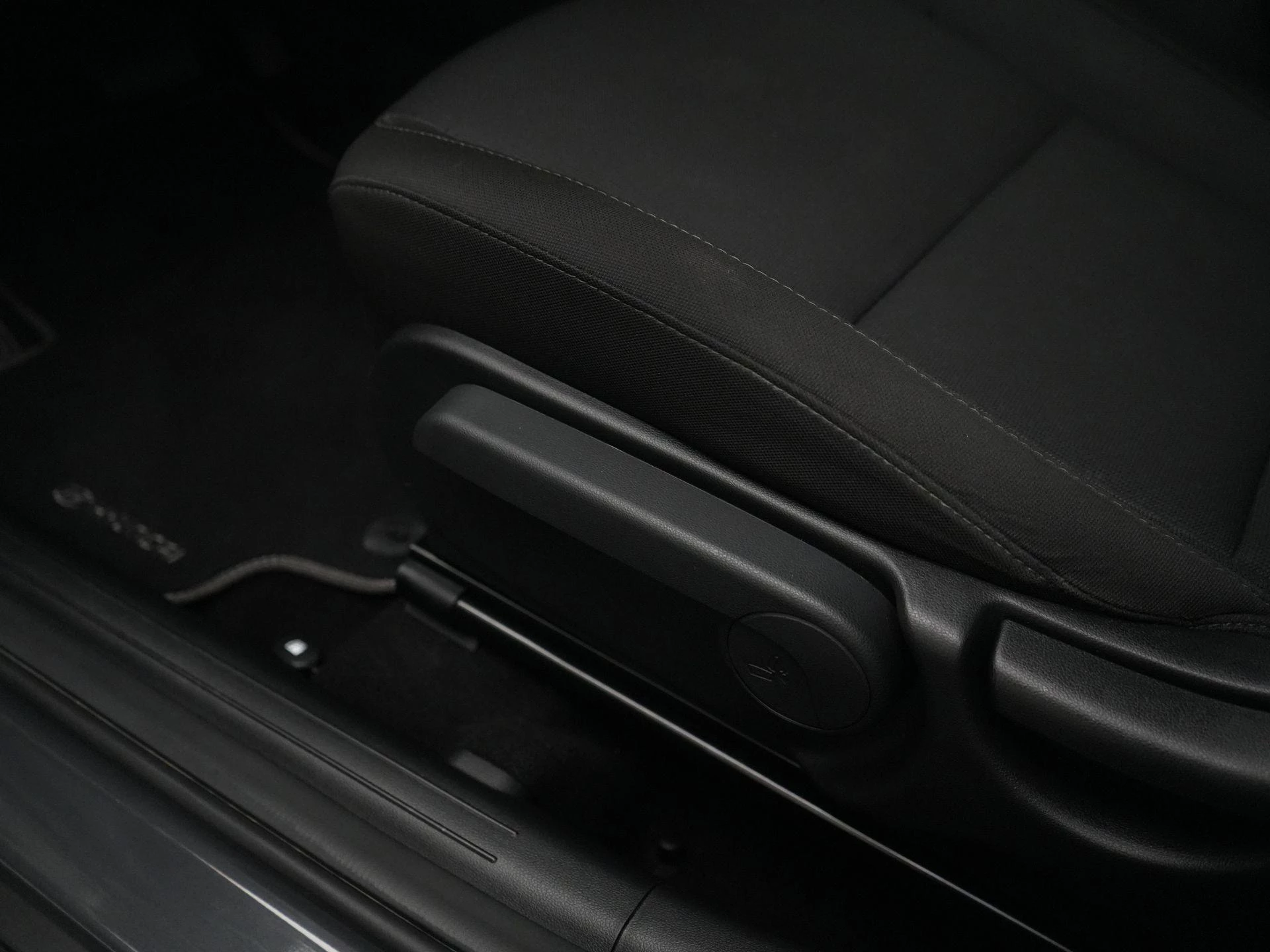 Hyundai-Kona-image-34