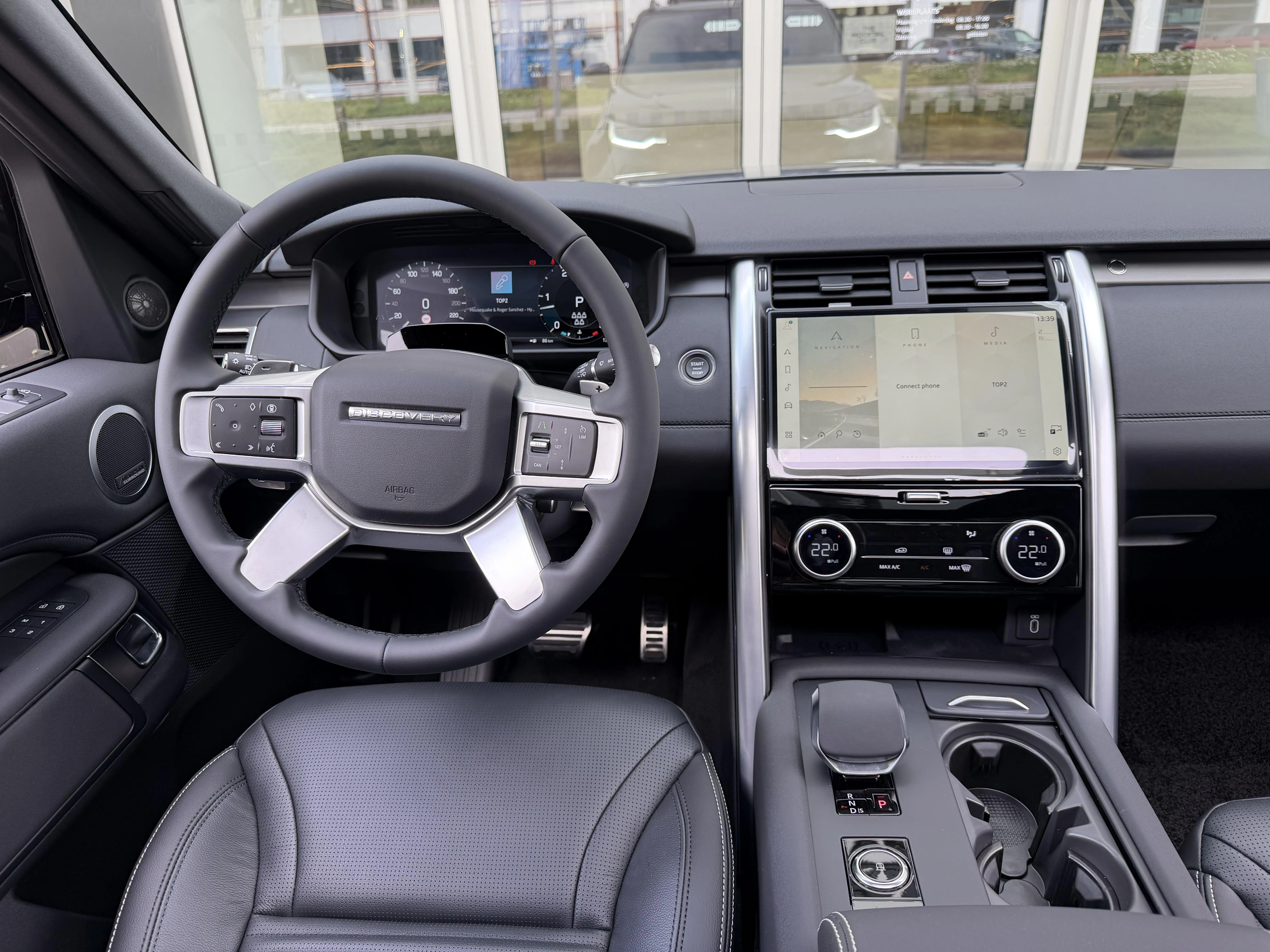 Land Rover-Discovery-image-15
