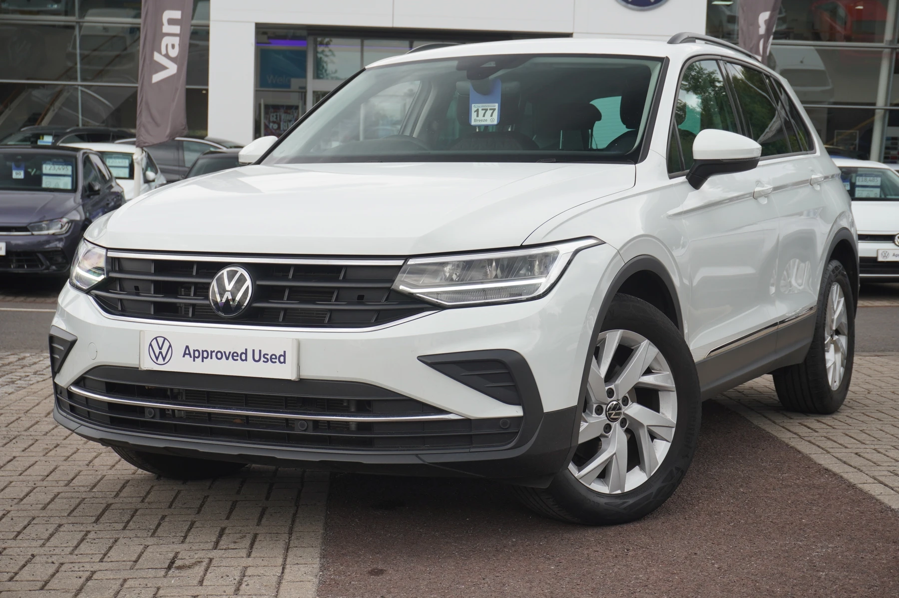 Volkswagen-Tiguan-image-31