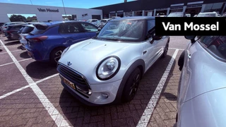MINI Cooper 1.5 Serious Business