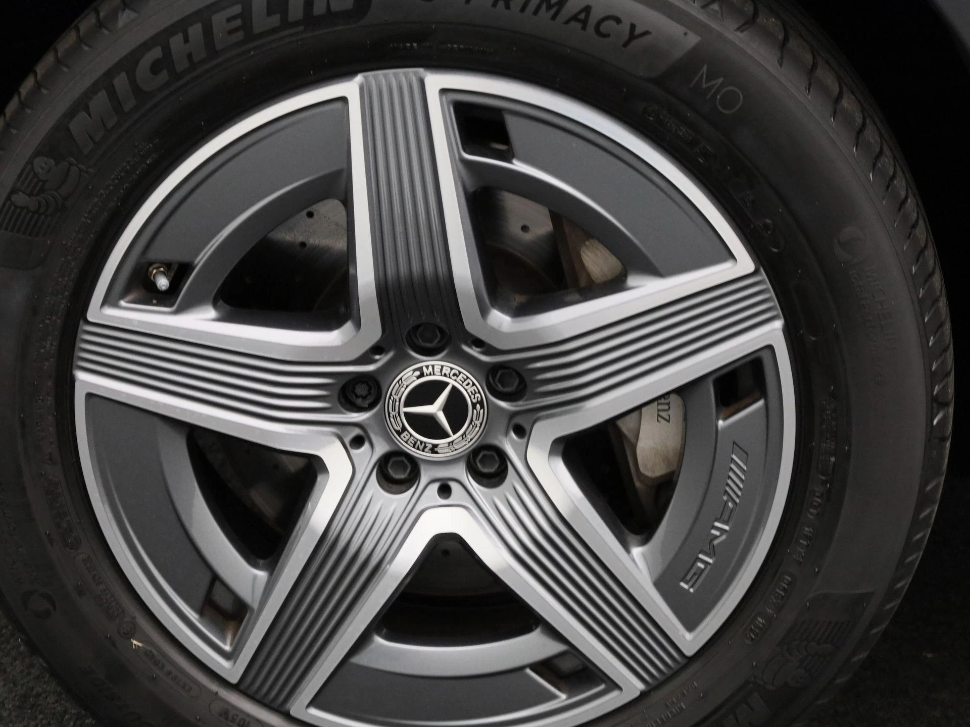 Mercedes-Benz-GLC-image-14