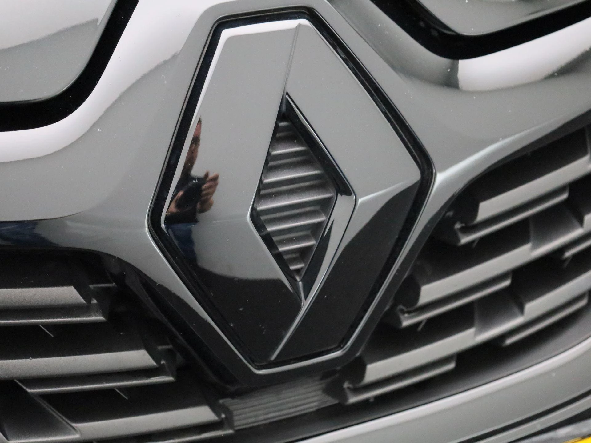 Renault Captur 1.6 E-Tech Hybrid 145 Rive Gauche