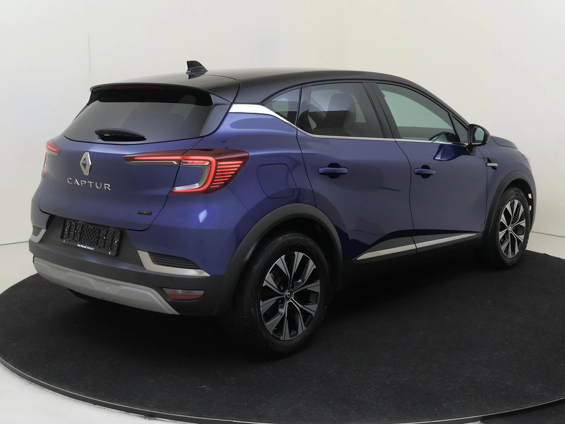 Renault-Captur-image-3