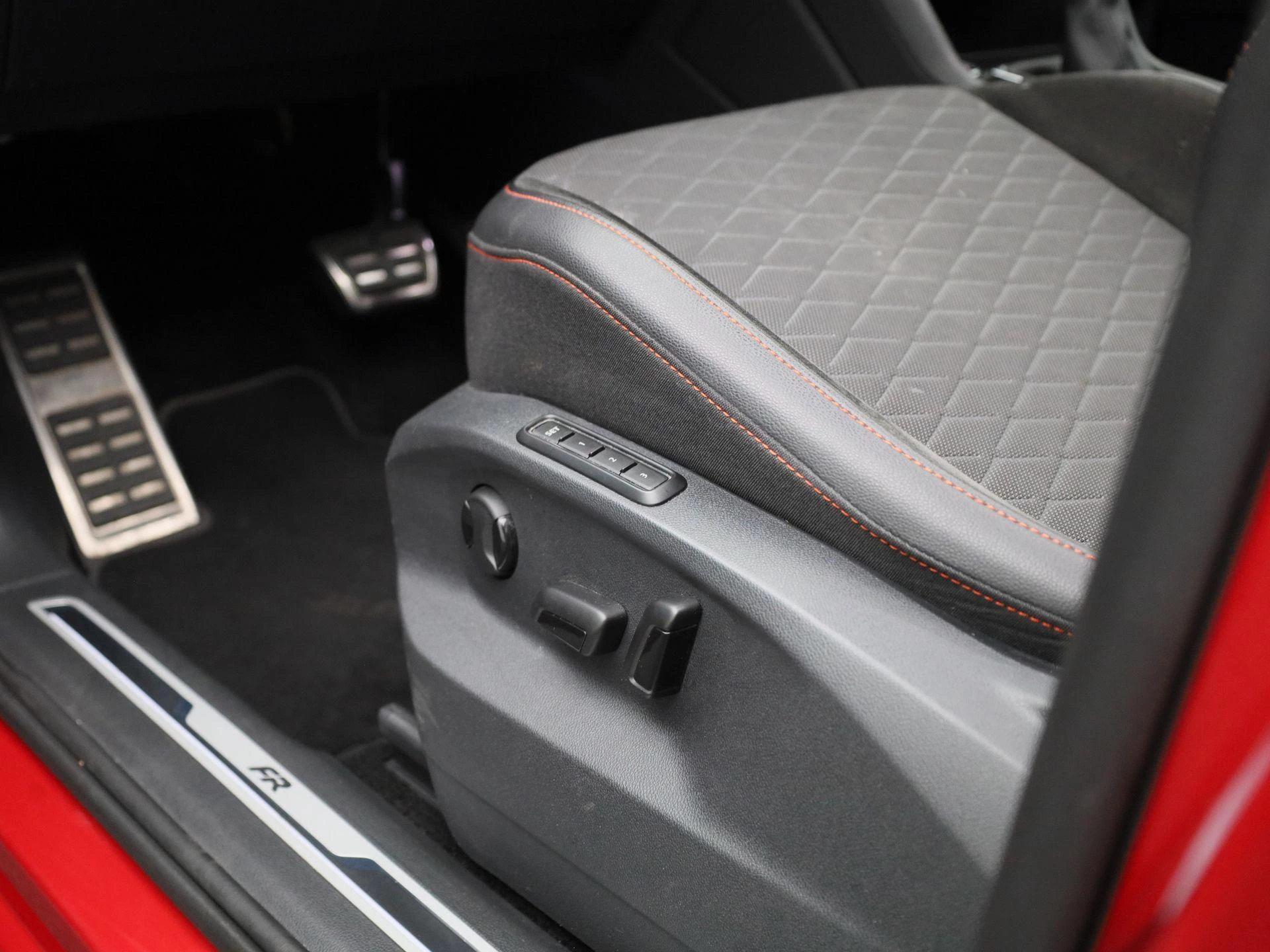 SEAT Tarraco 1.5 TSI FR Business Intense