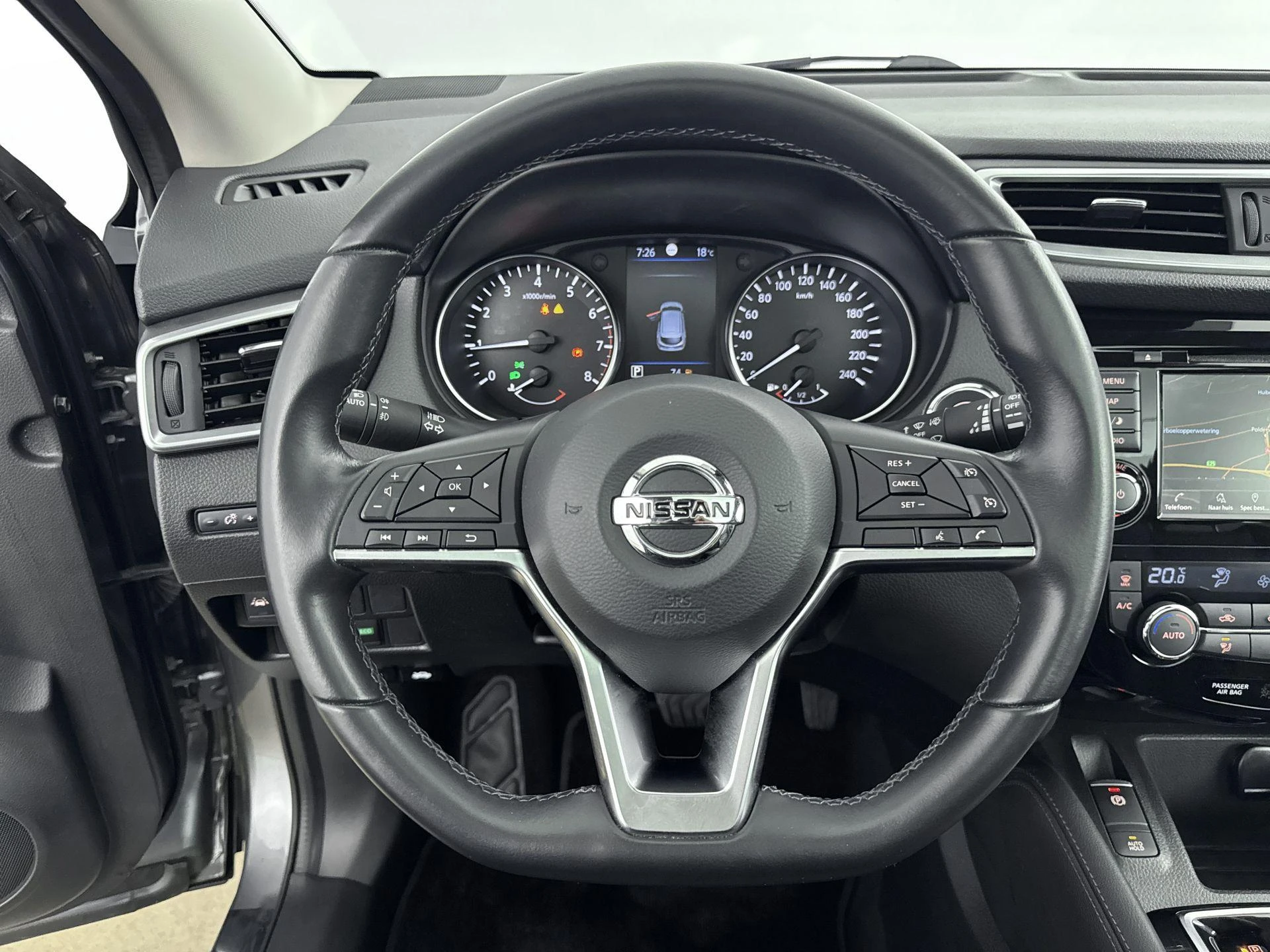 Nissan-QASHQAI-image-9
