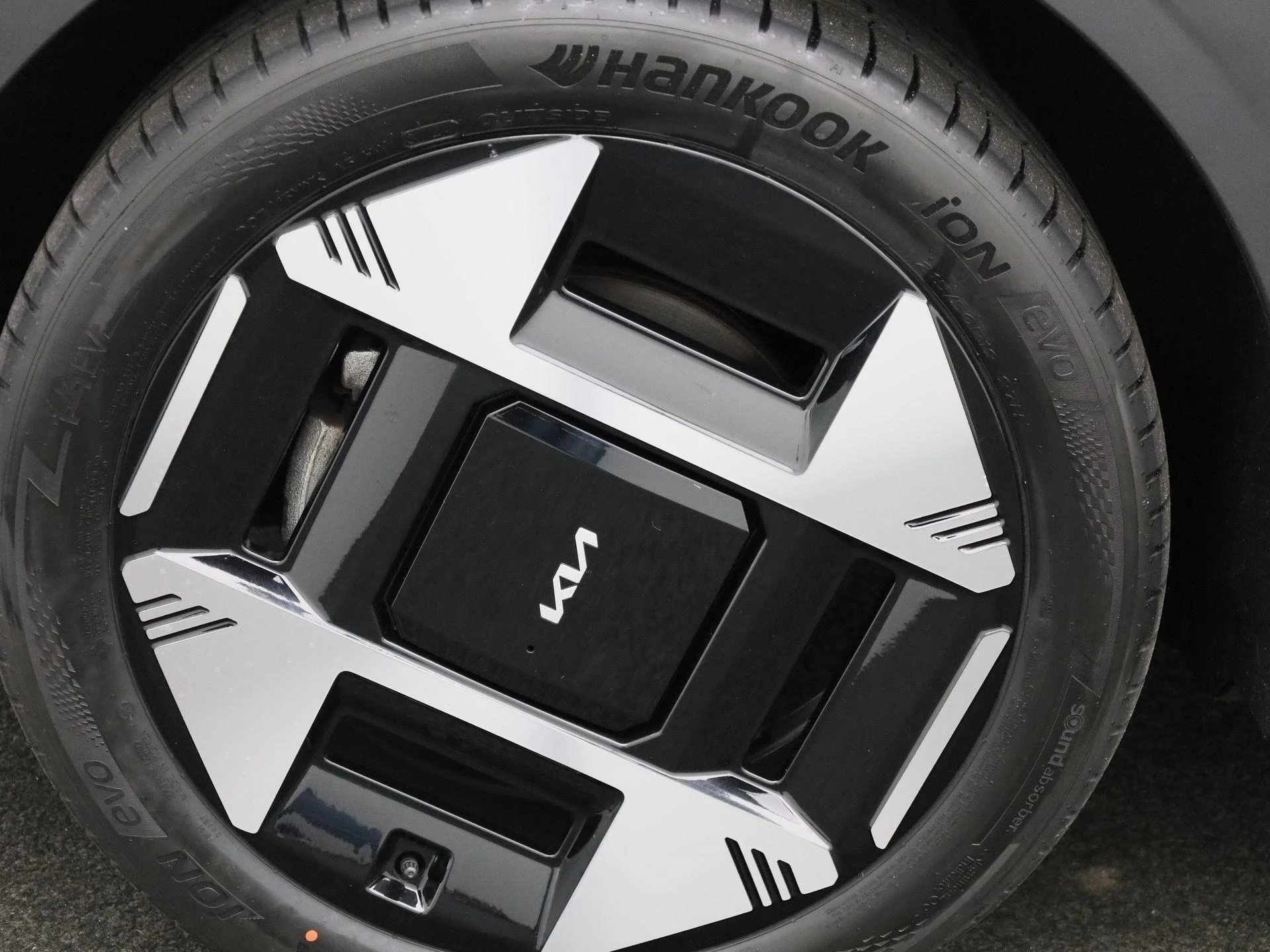 Kia-EV3-image-35
