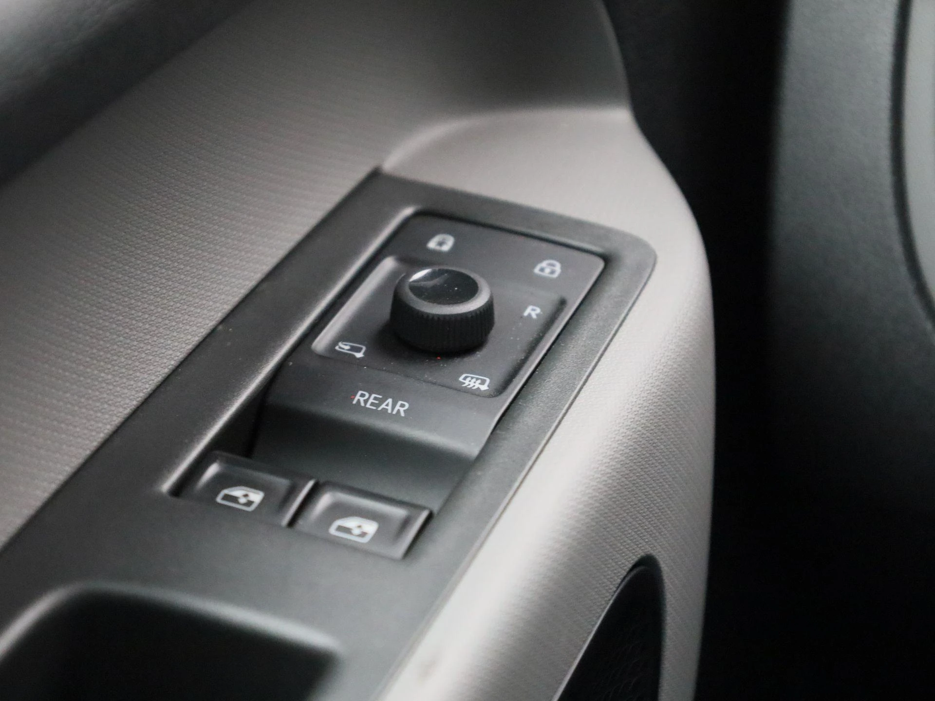 Volkswagen-ID. Buzz-image-35