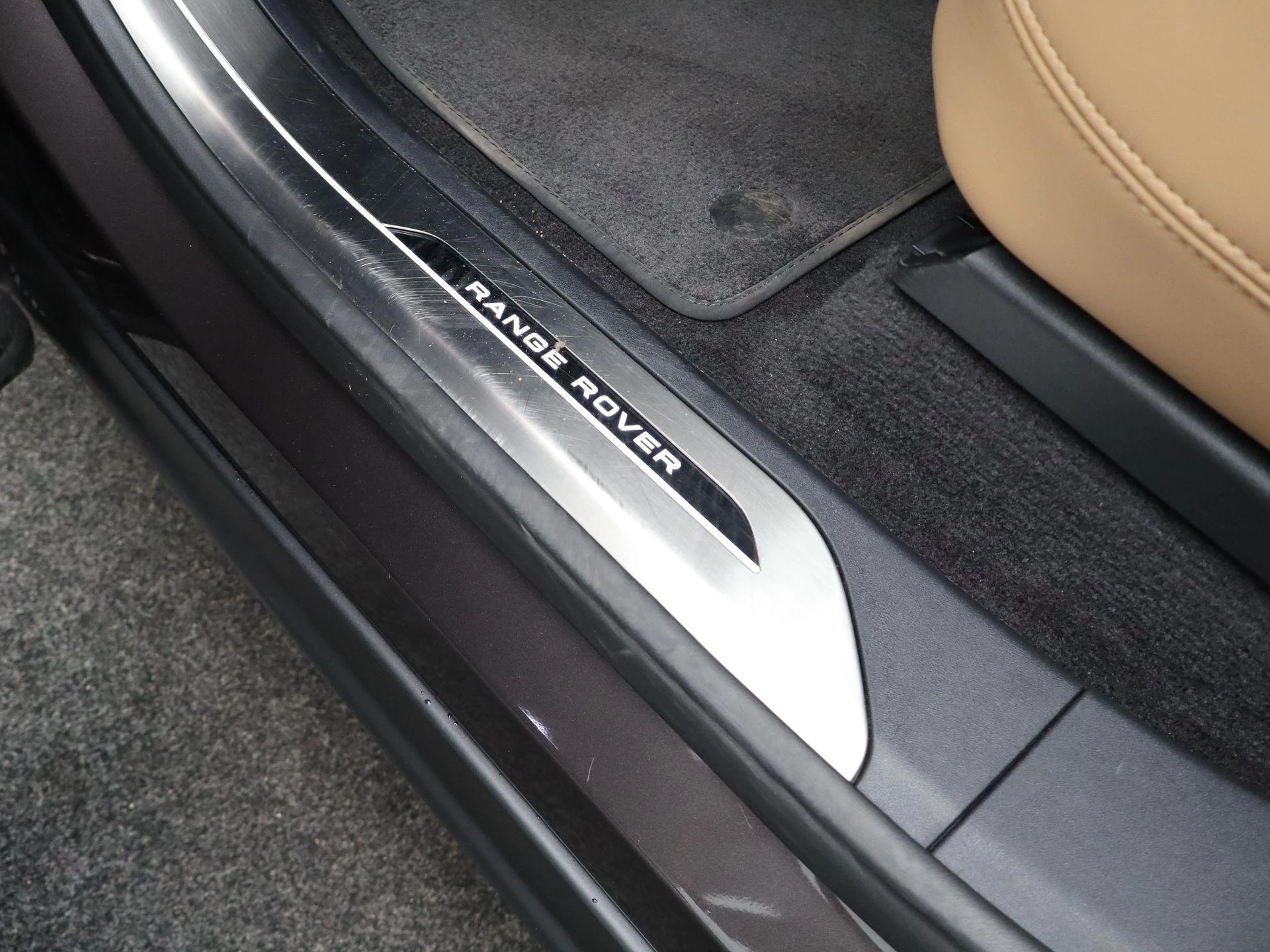 Land Rover-Range Rover Sport-image-31