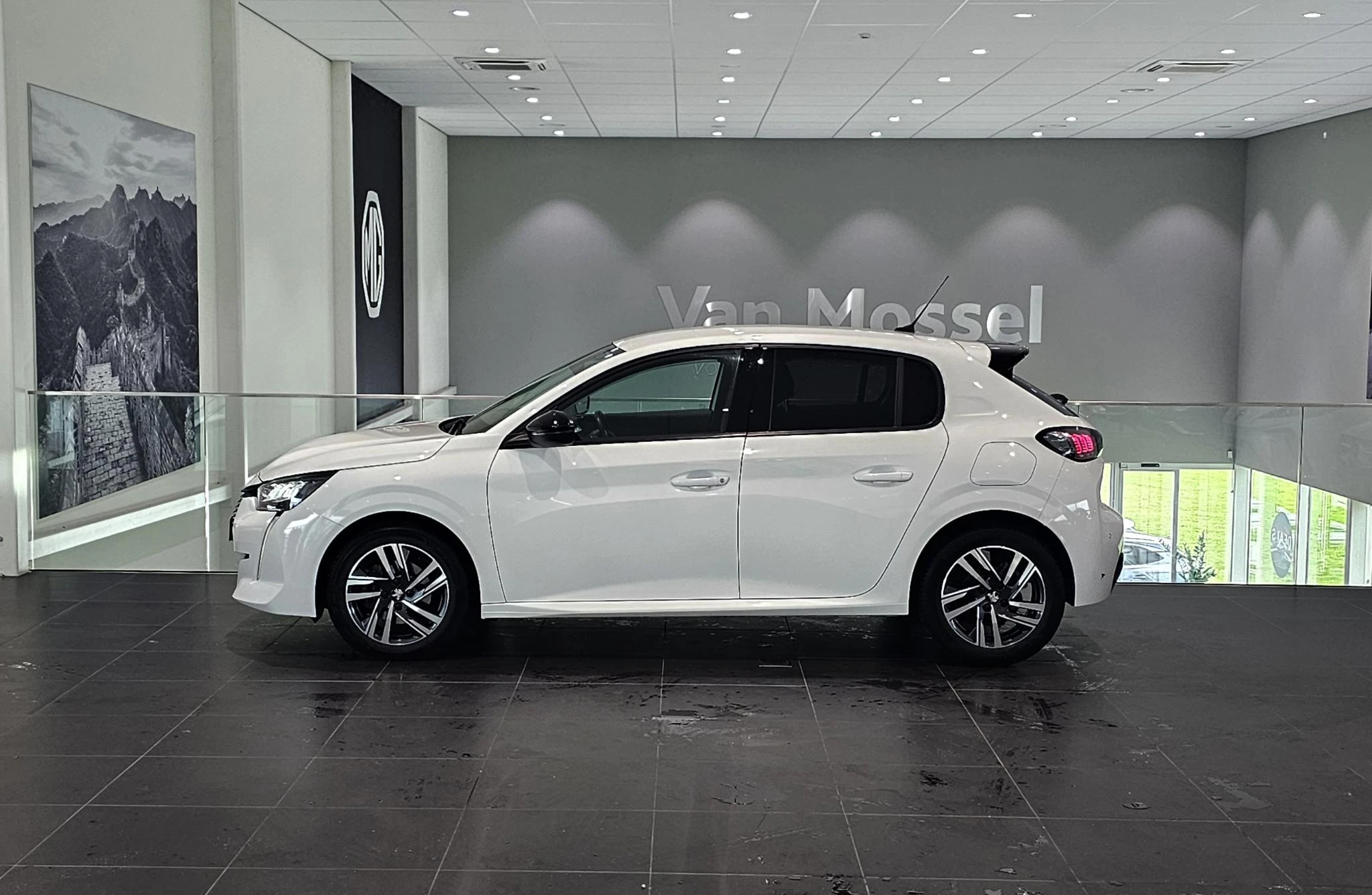Peugeot-208-image-7