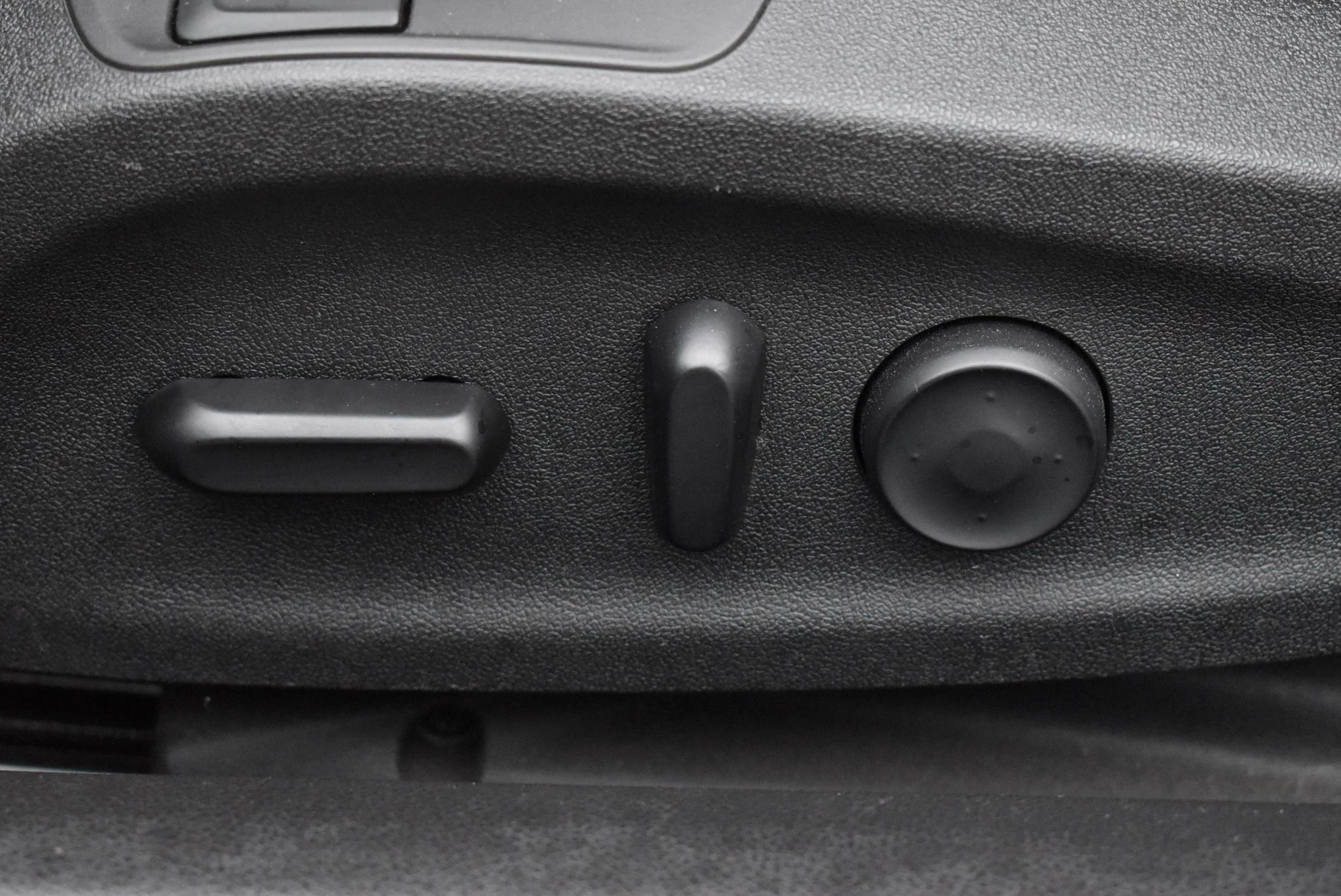 Opel-Cascada-image-14