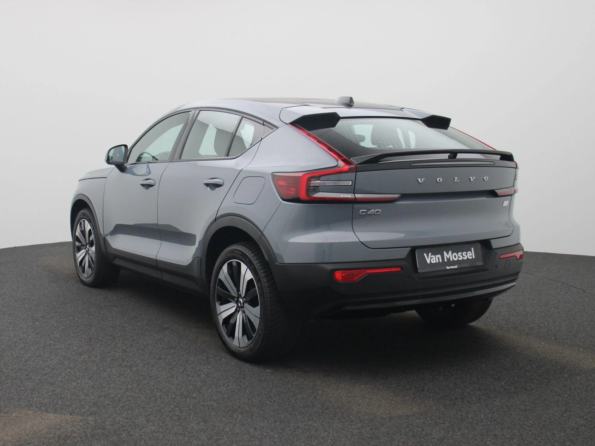 Volvo-C40-image-1