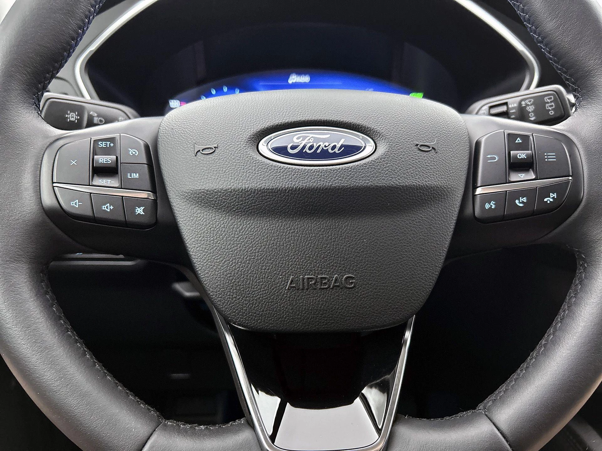 Ford-Kuga-image-44