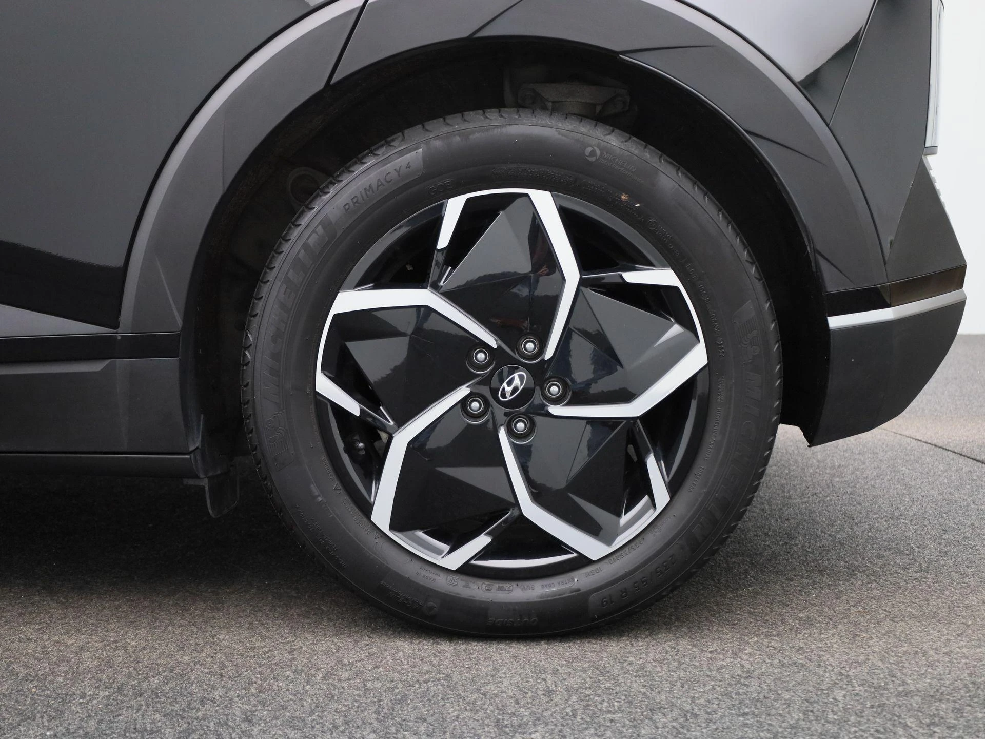 Hyundai-IONIQ 5-image-11