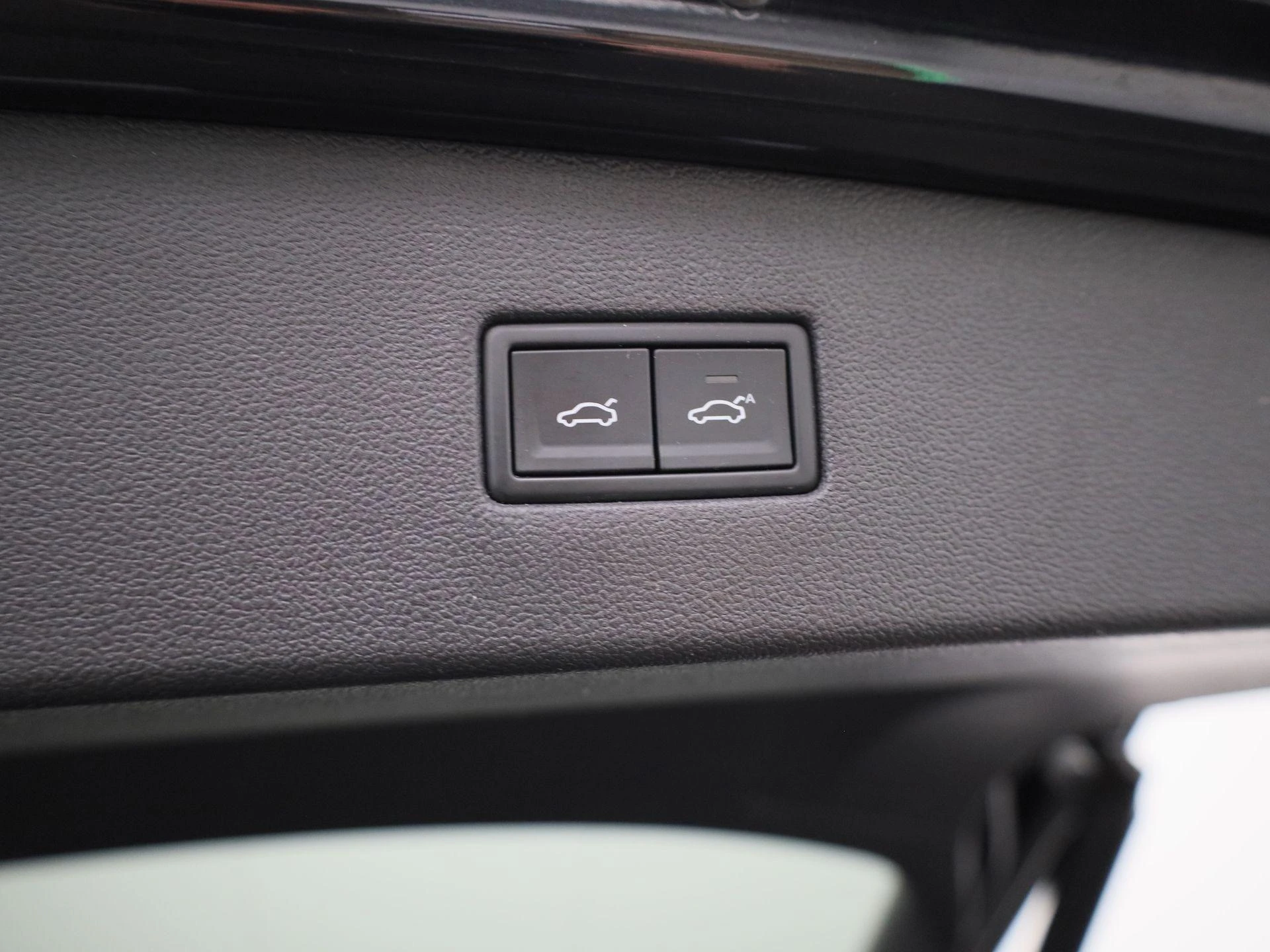 Volkswagen-Tiguan Allspace-image-12