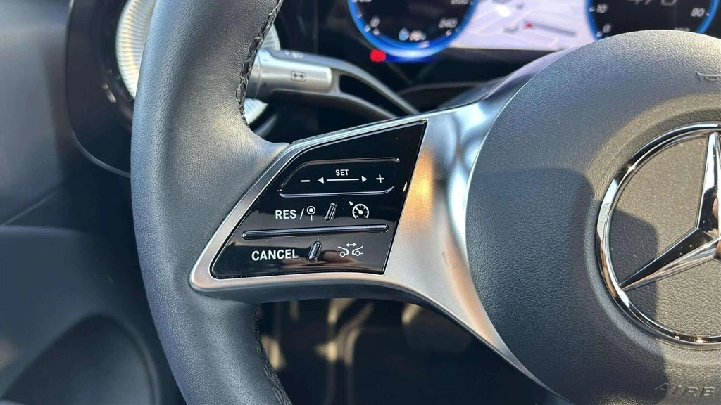 Mercedes-Benz-CLA-image-10