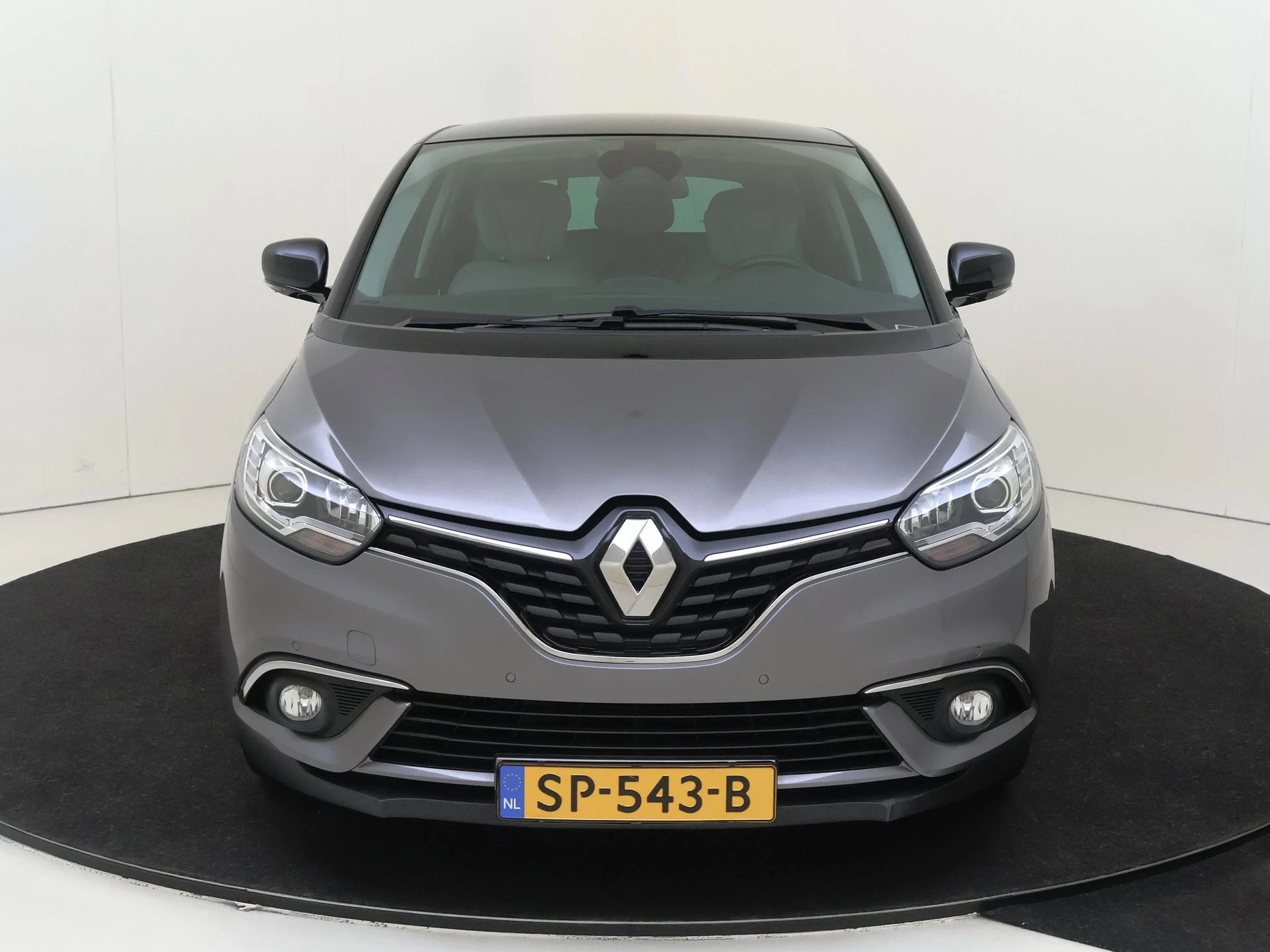 Renault-Scénic-image-8