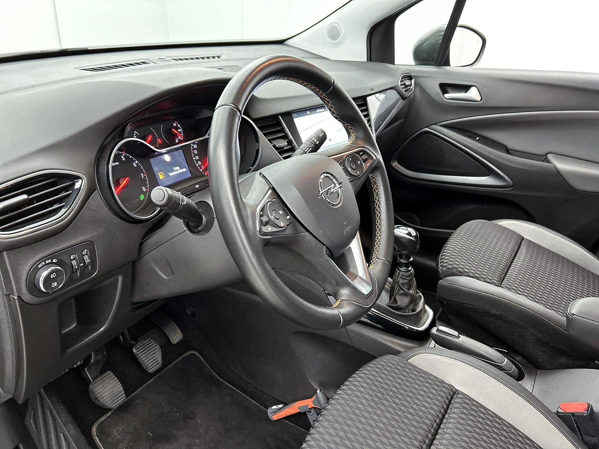 Opel-Crossland X-image-18