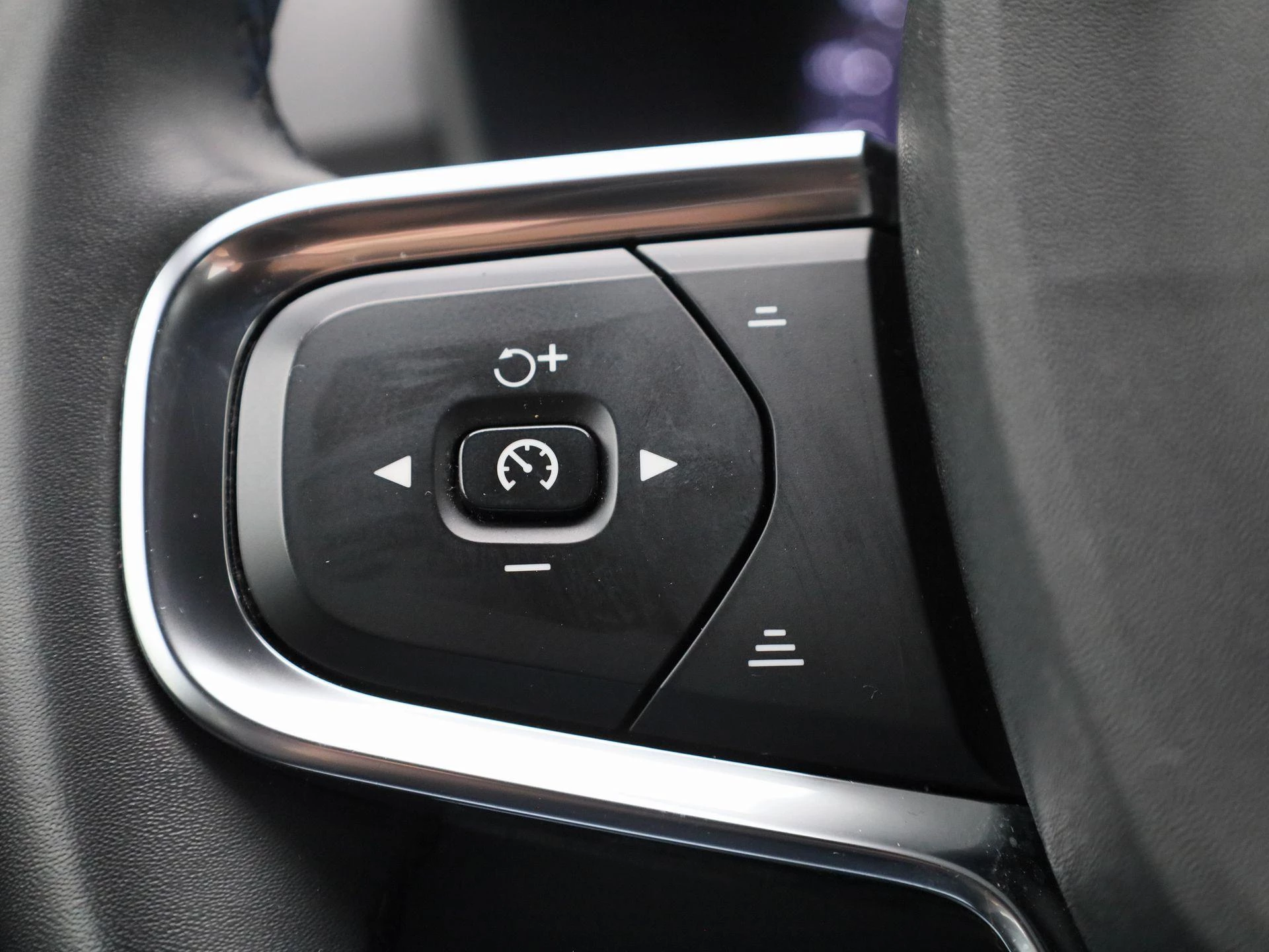Volvo XC40 Recharge Core