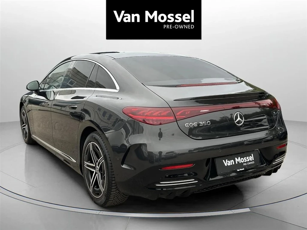 Mercedes-Benz-EQE-image-6