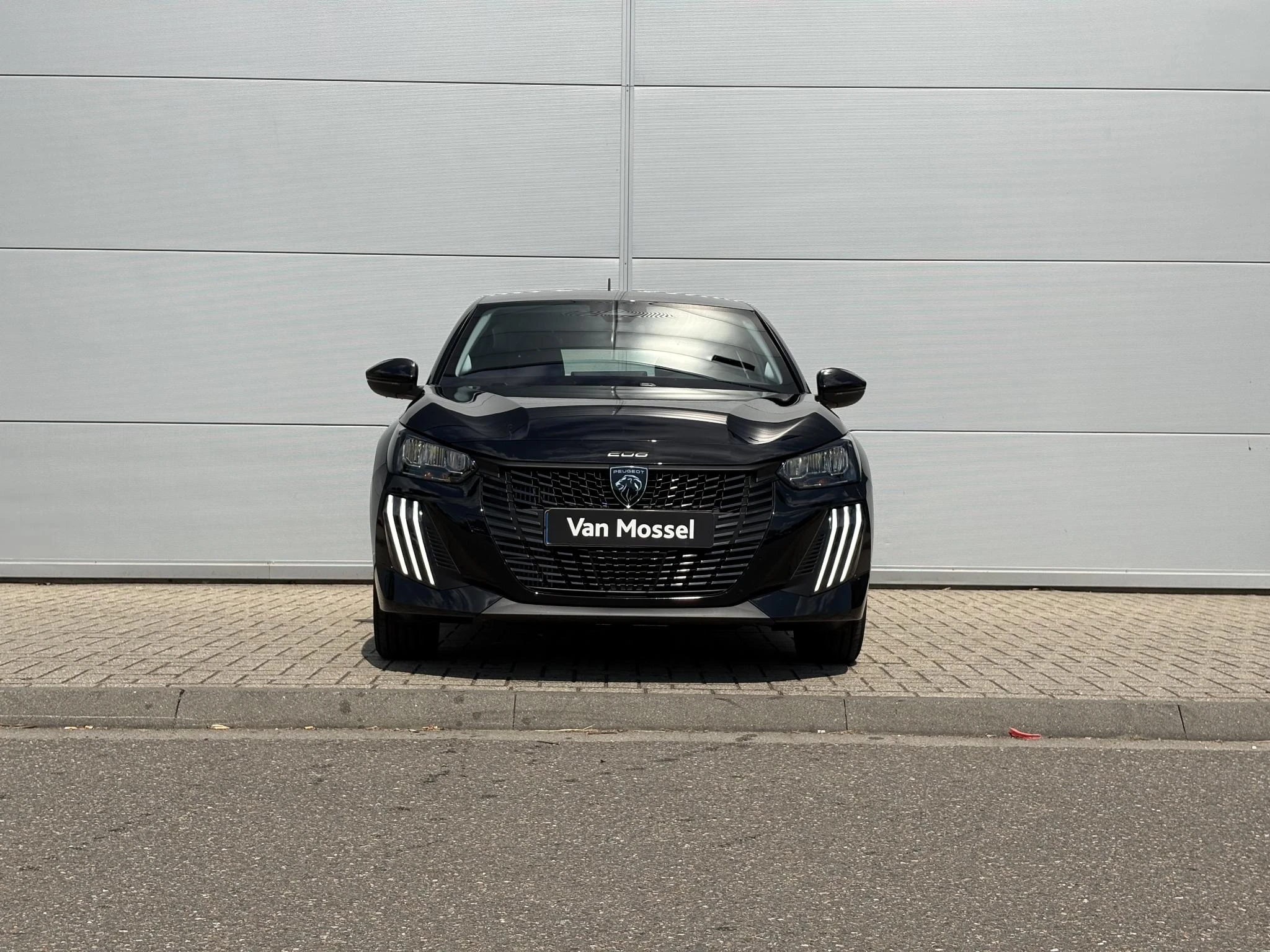 Peugeot-208-image-8