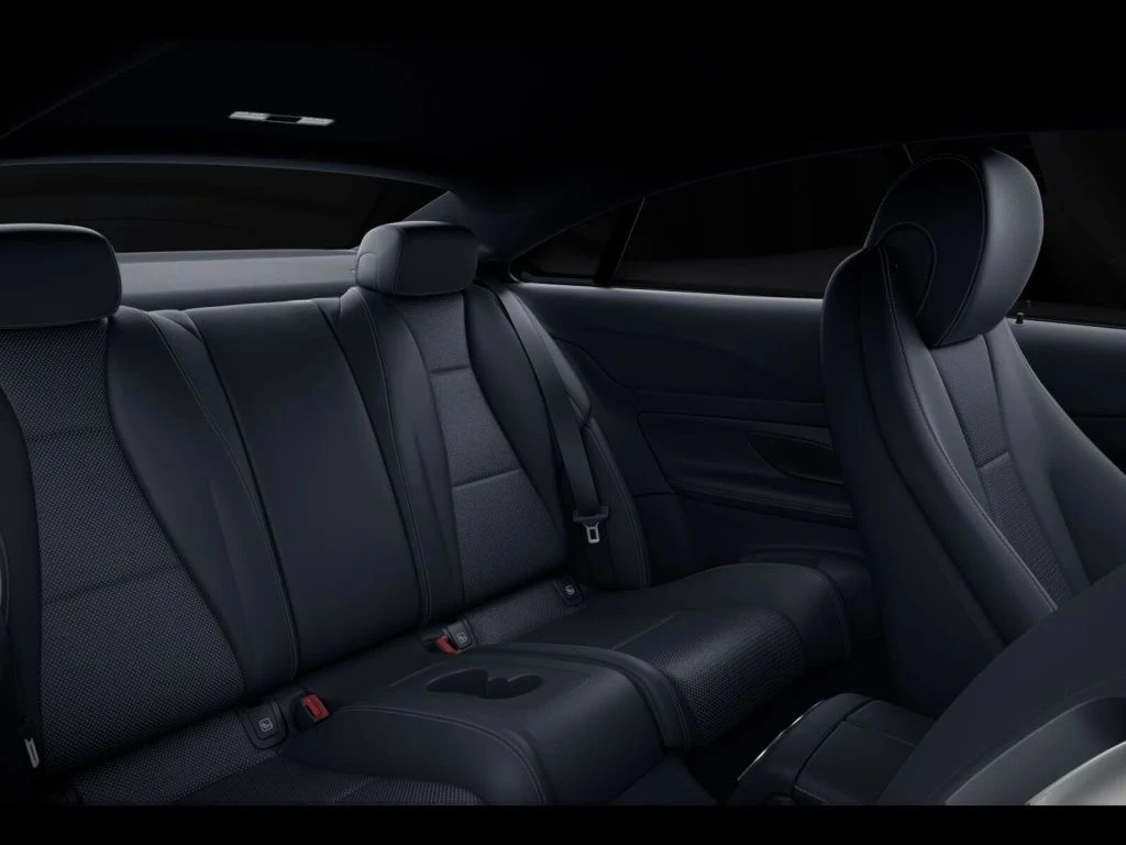 Mercedes-Benz-E-Klasse 220 d-image-11