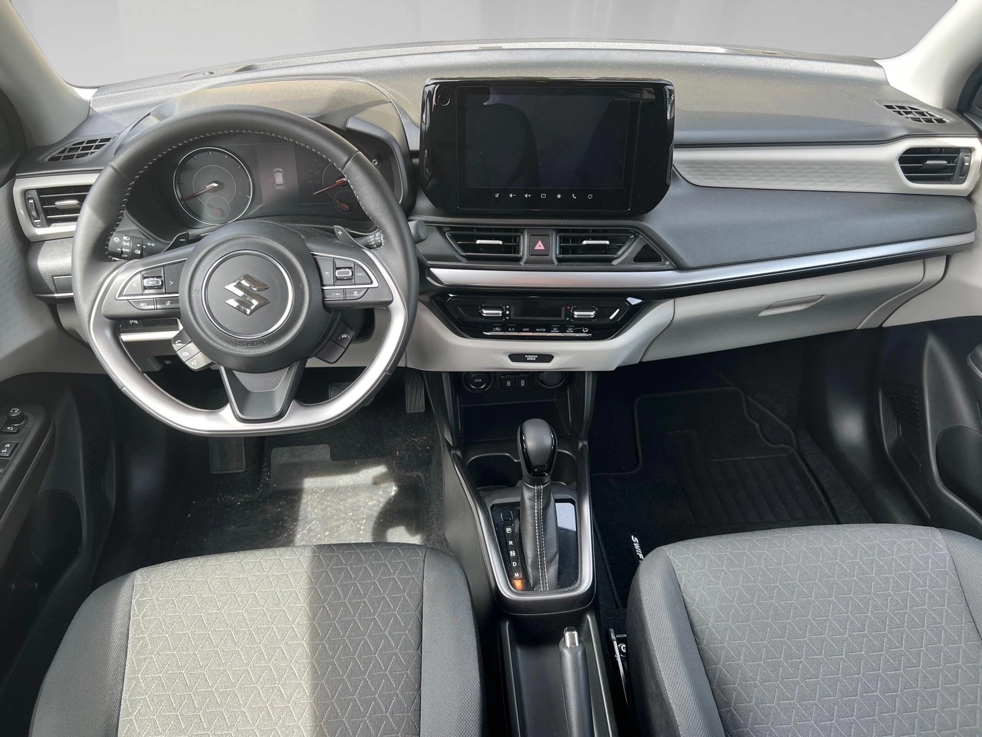 Suzuki Swift 1.2 Grand Luxe + CVT