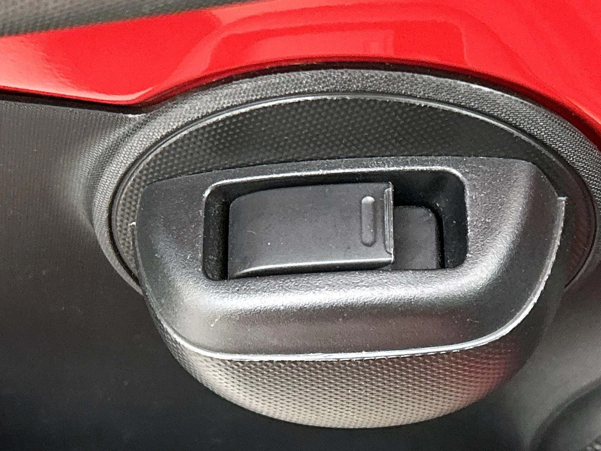 Peugeot-107-image-24