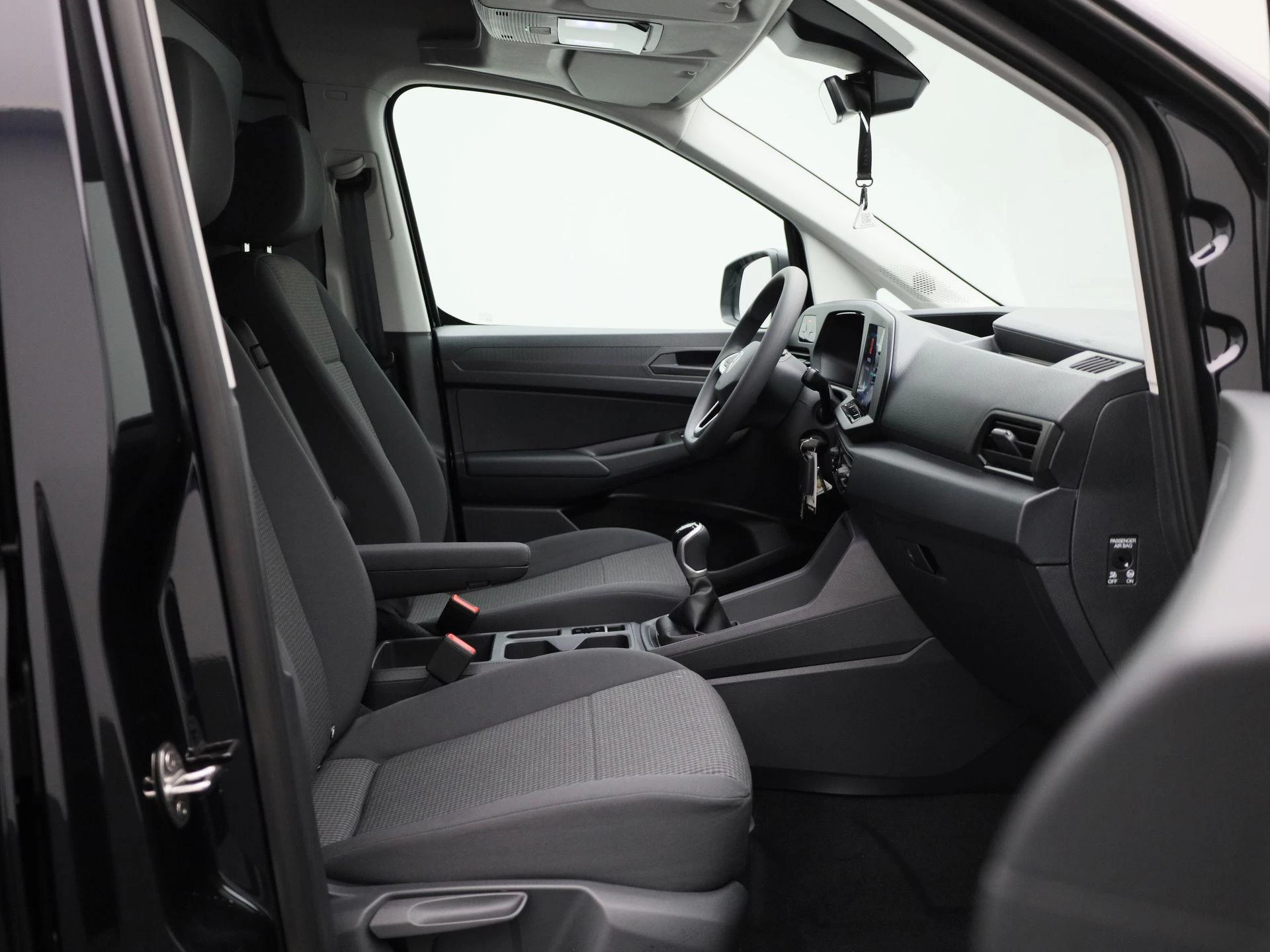 Volkswagen-Caddy-image-11