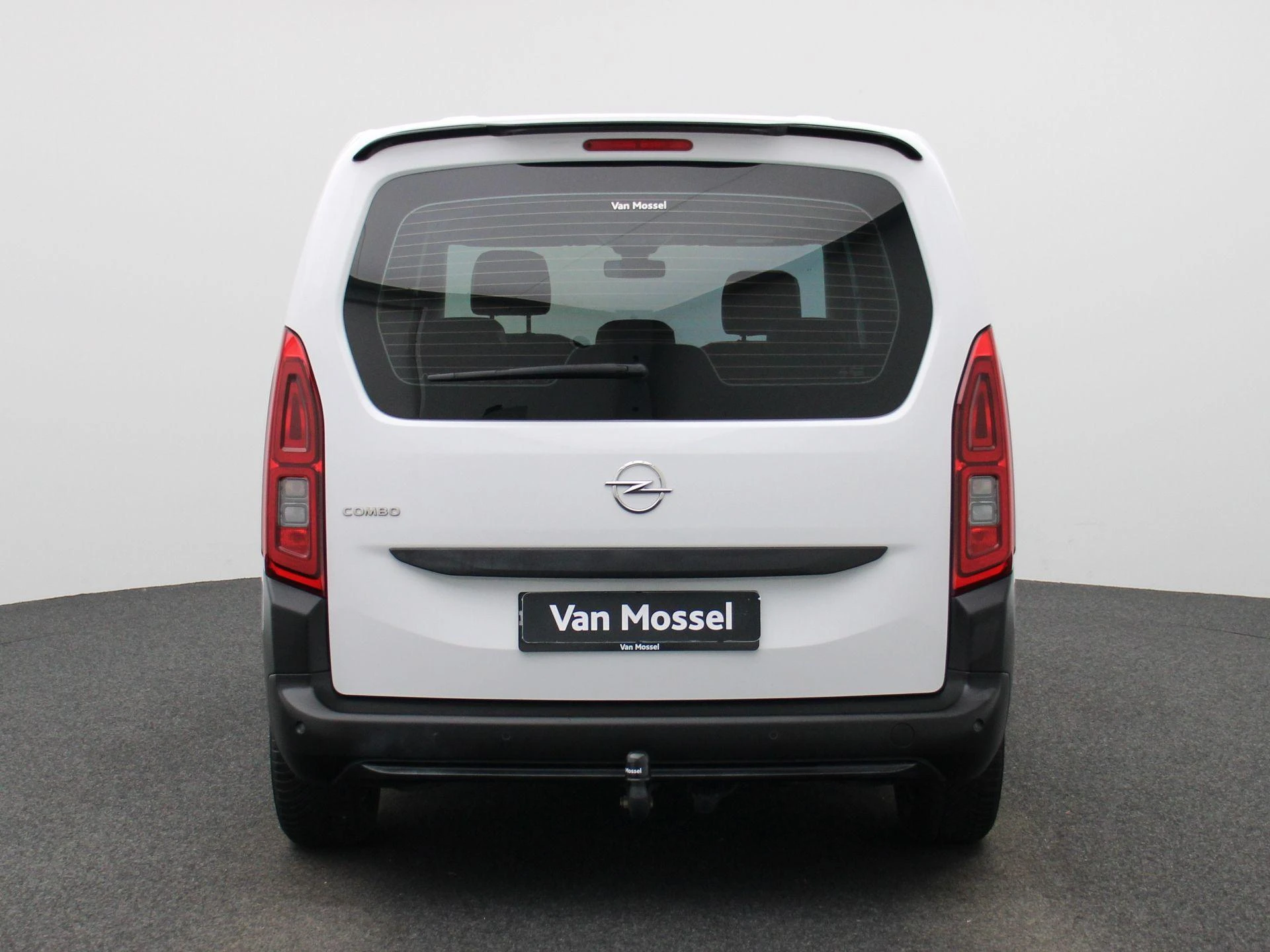 Opel-Combo Life-image-5