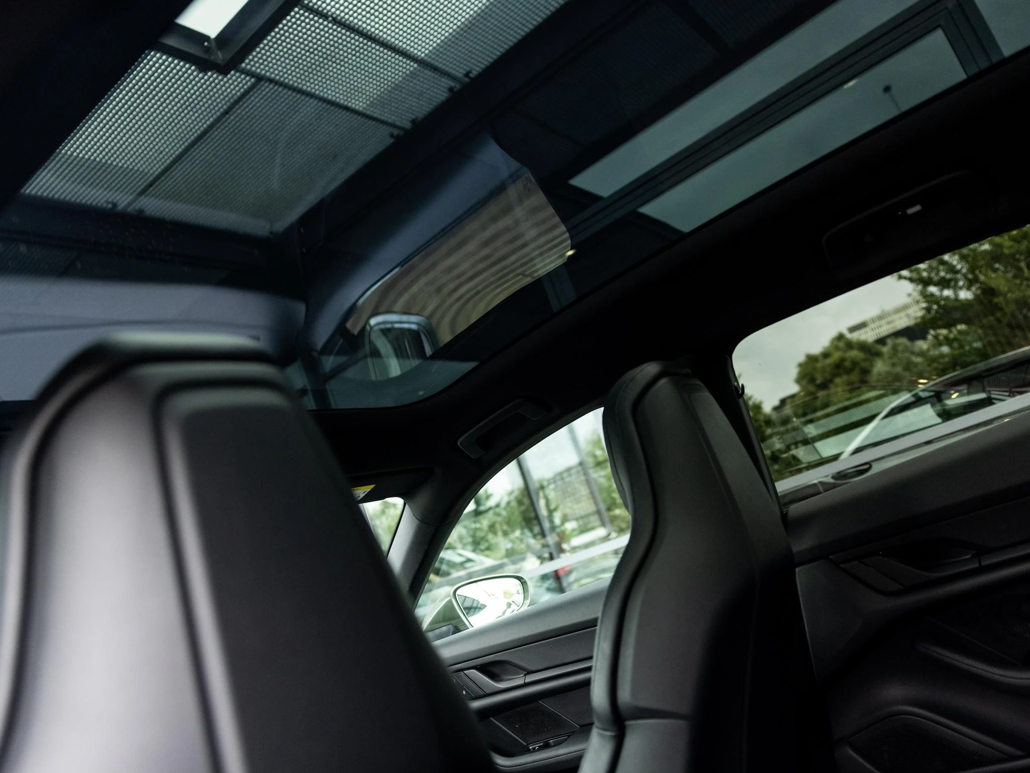 Porsche-Taycan-image-23