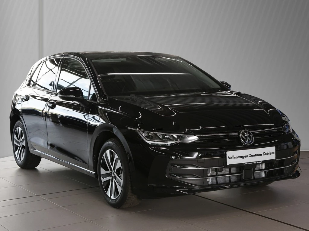 Volkswagen-Golf-image-2