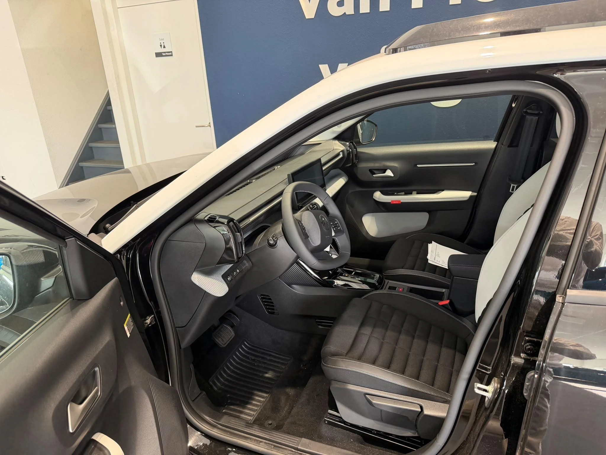 Citroën-ë-C3 Aircross-image-3
