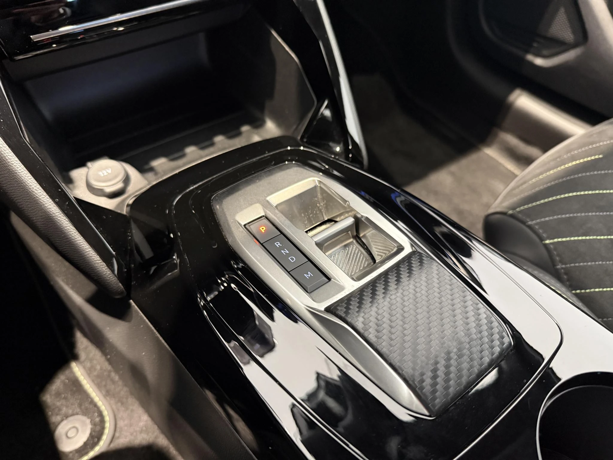 Peugeot-208-image-26