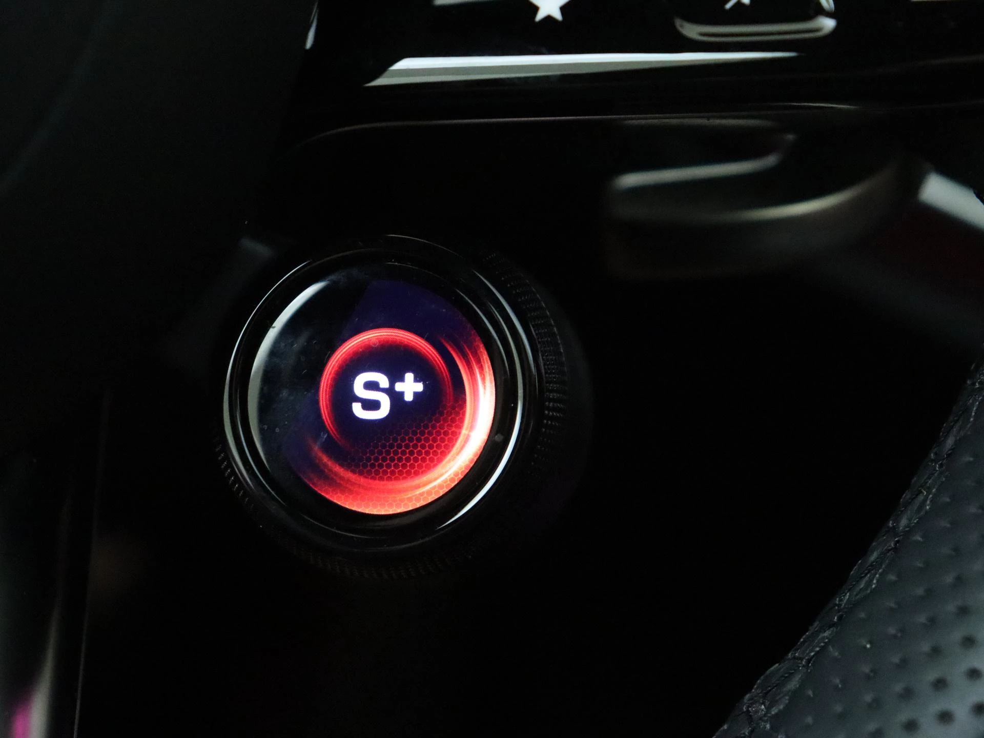 Mercedes-Benz-E-Klasse-image-23