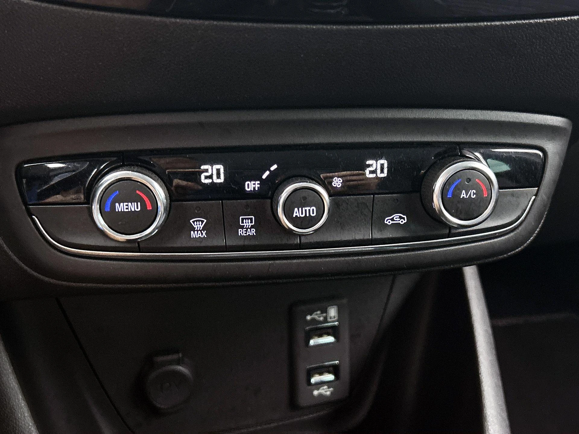 Opel-Crossland X-image-18
