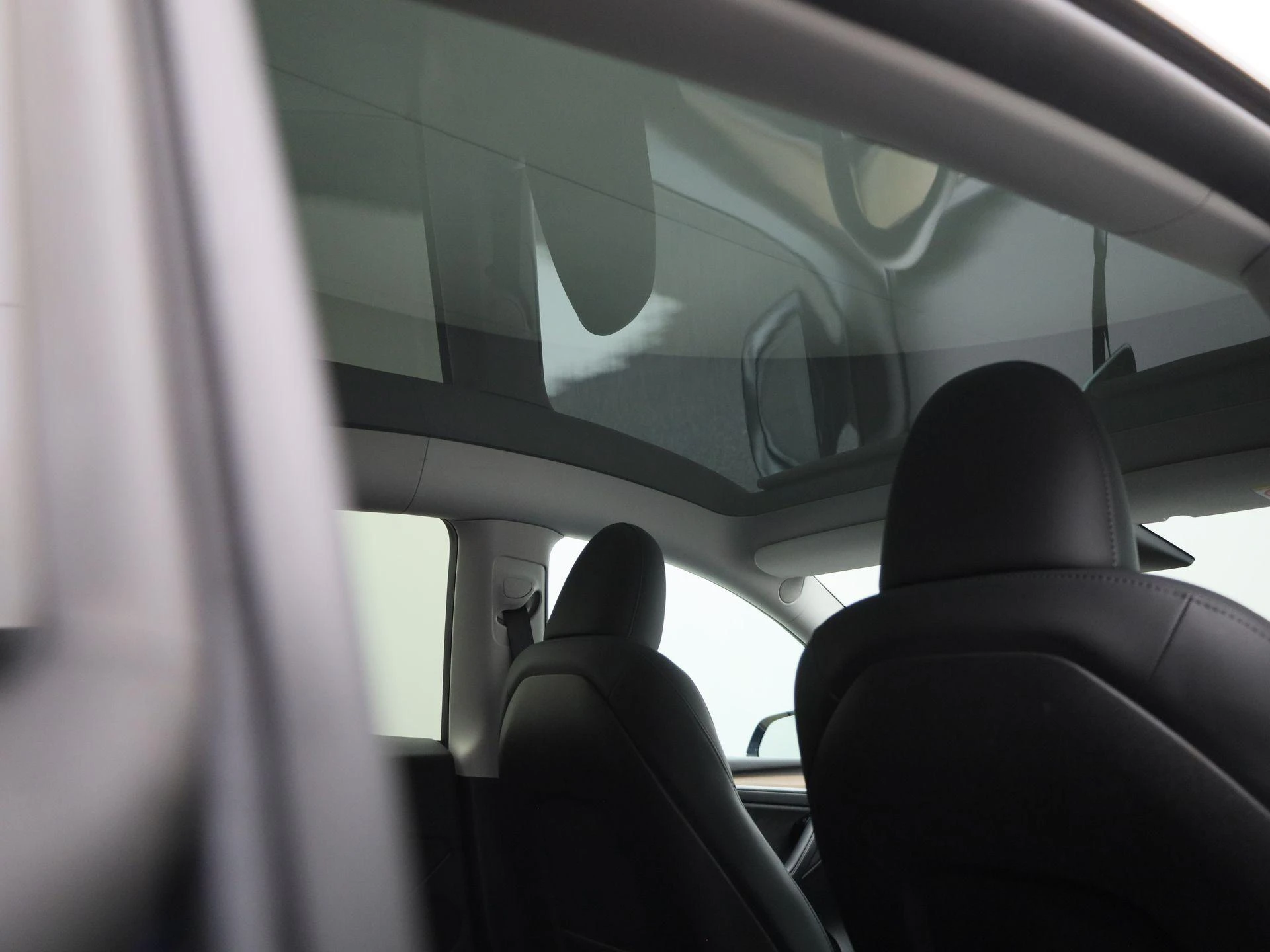 Tesla-Model Y-image-35