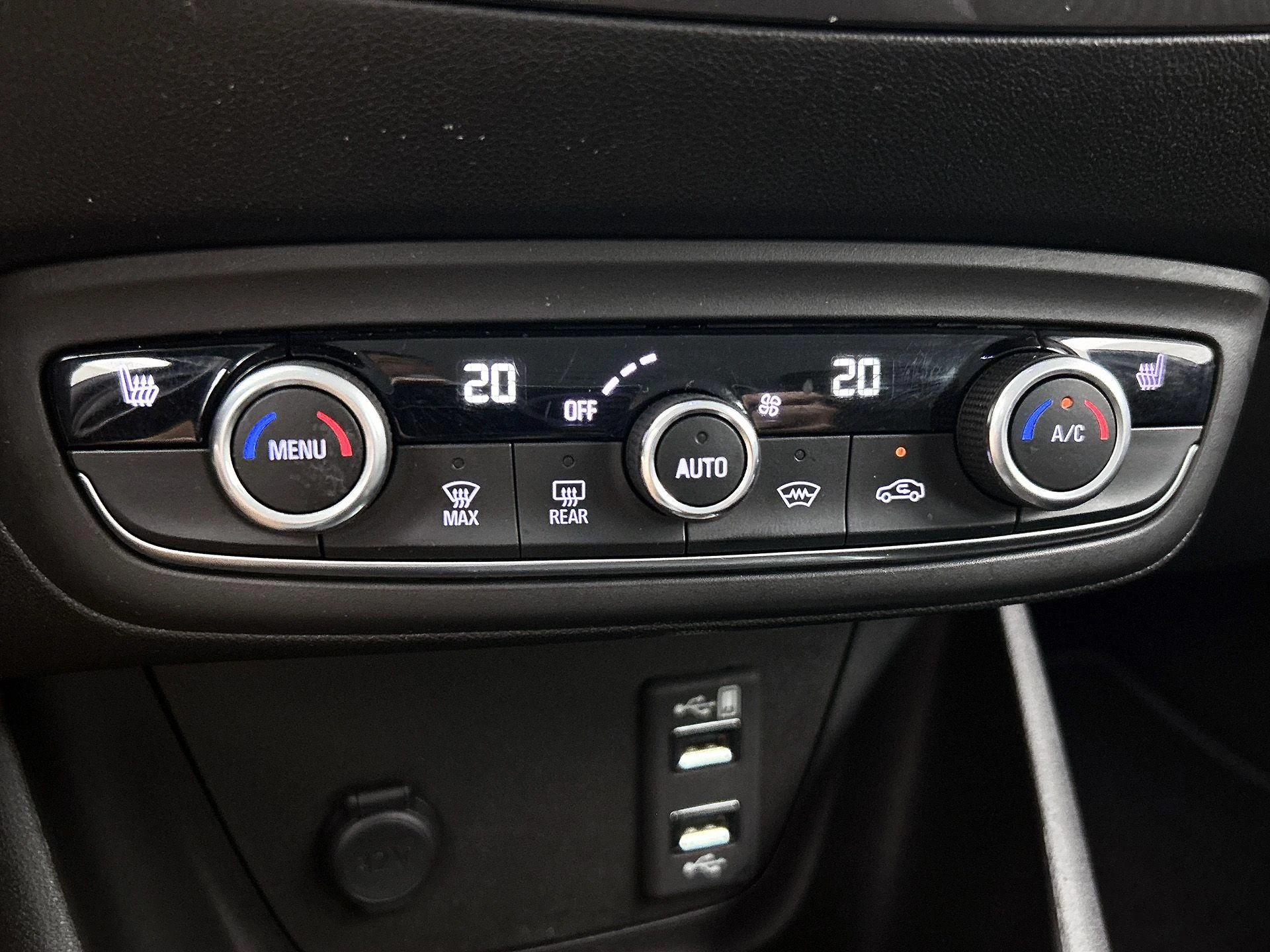 Opel-Crossland X-image-19