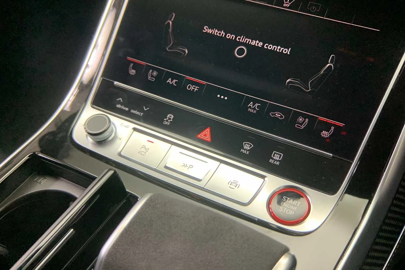 Audi-RSQ8-image-24