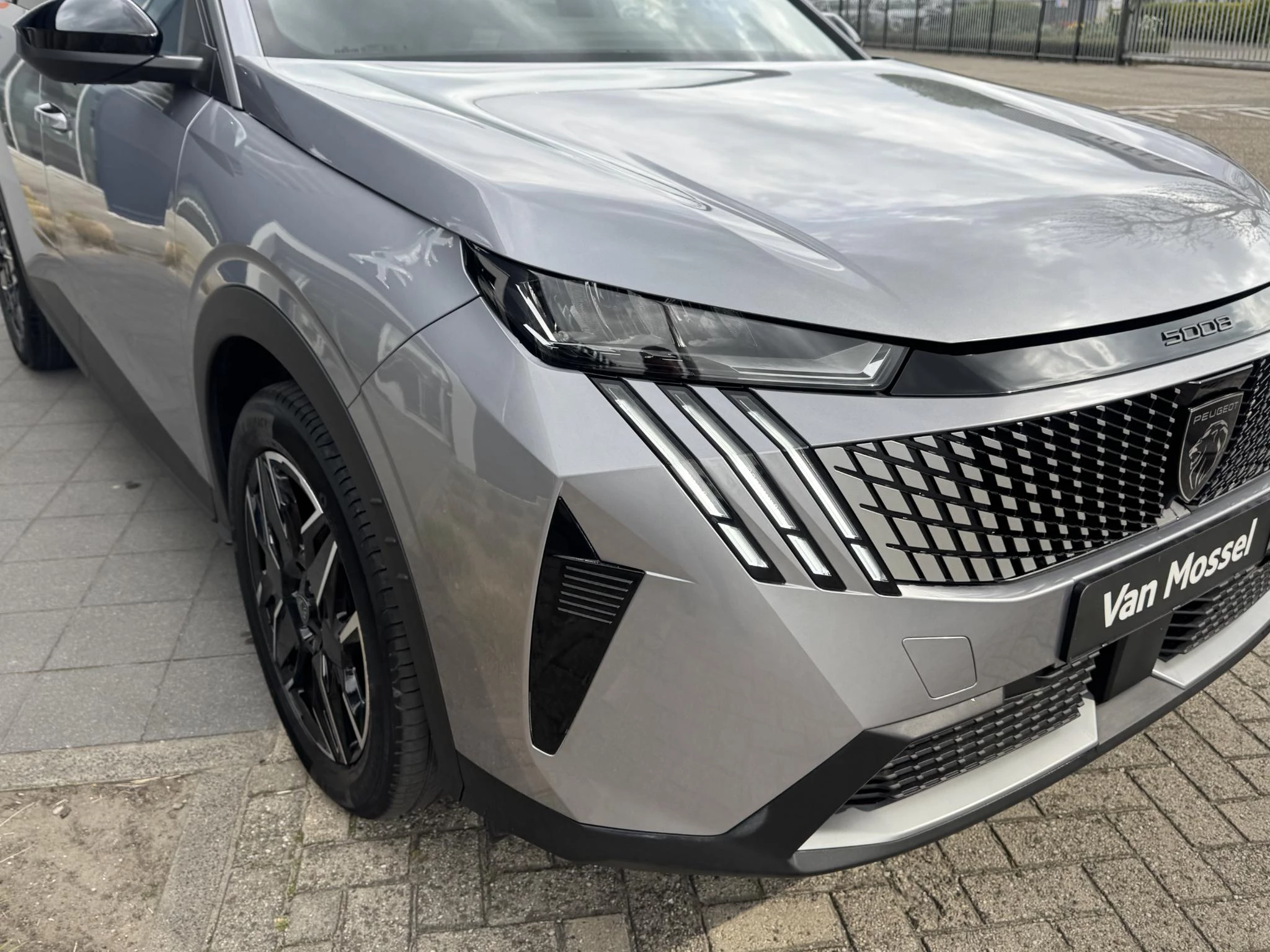 Peugeot-5008-image-6